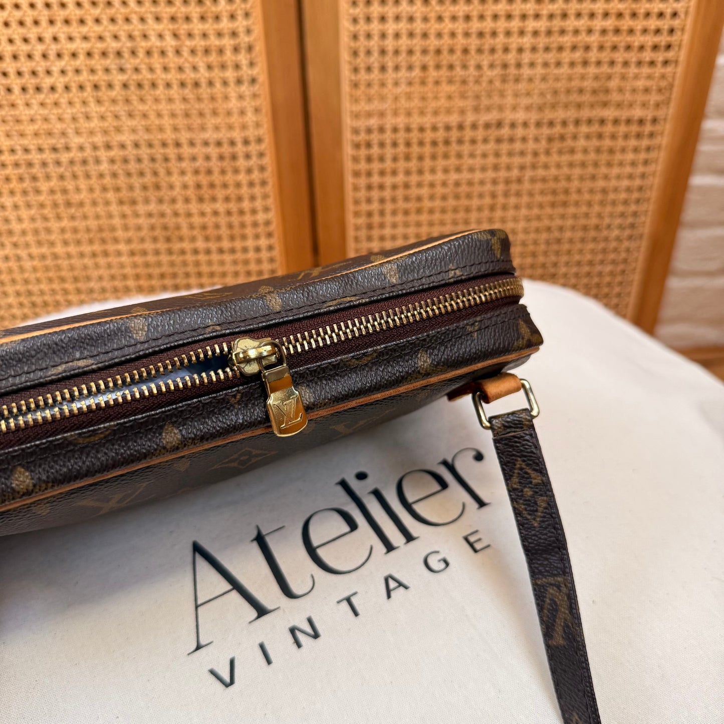 Louis Vuitton 2003 Pochette Marly Bandouliere