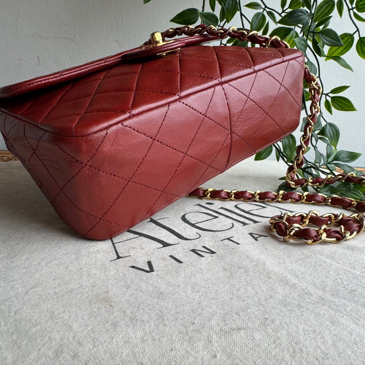 Chanel 1989 Bordeaux Red Classic Single Flap Medium