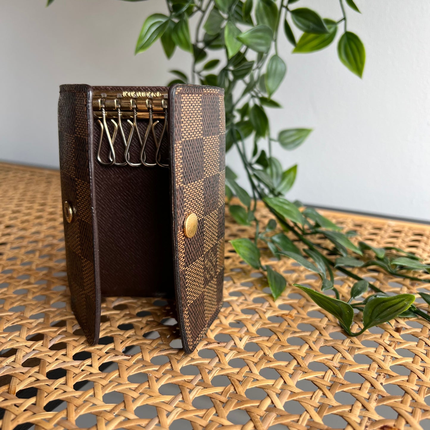 Louis Vuitton 6 Key Holder