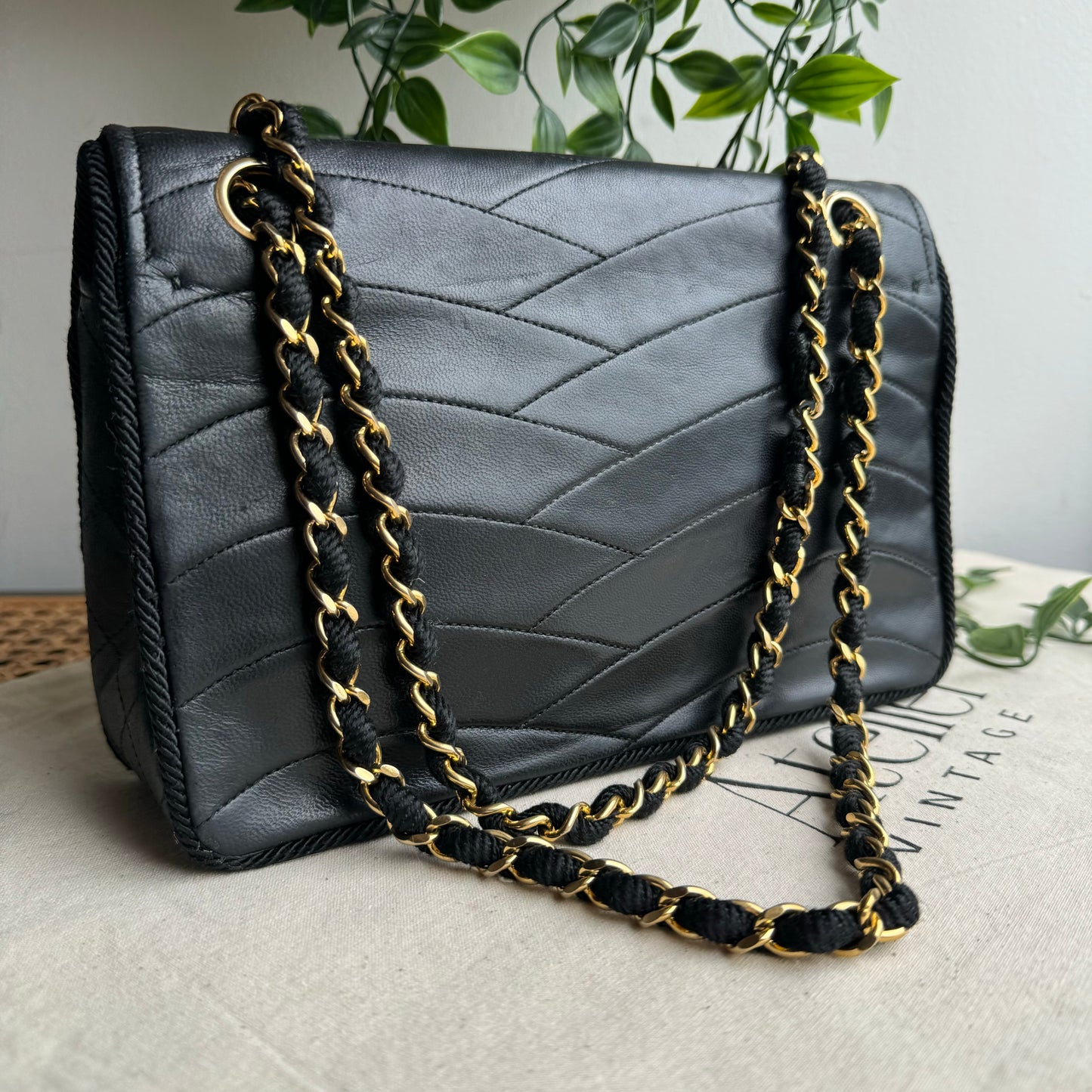 Chanel Early 1980s CC Clasp Wave Single Flap