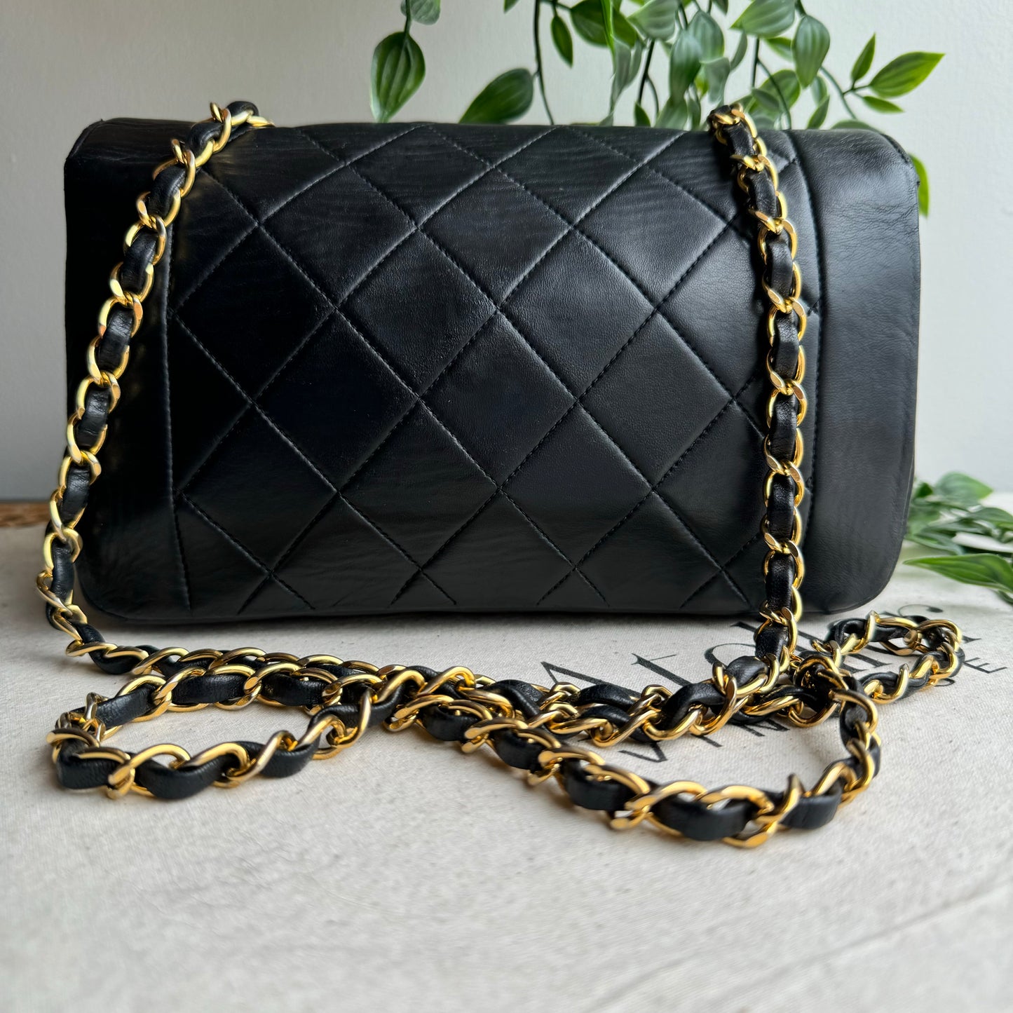 Chanel 1991 Vintage Classic Diana Small