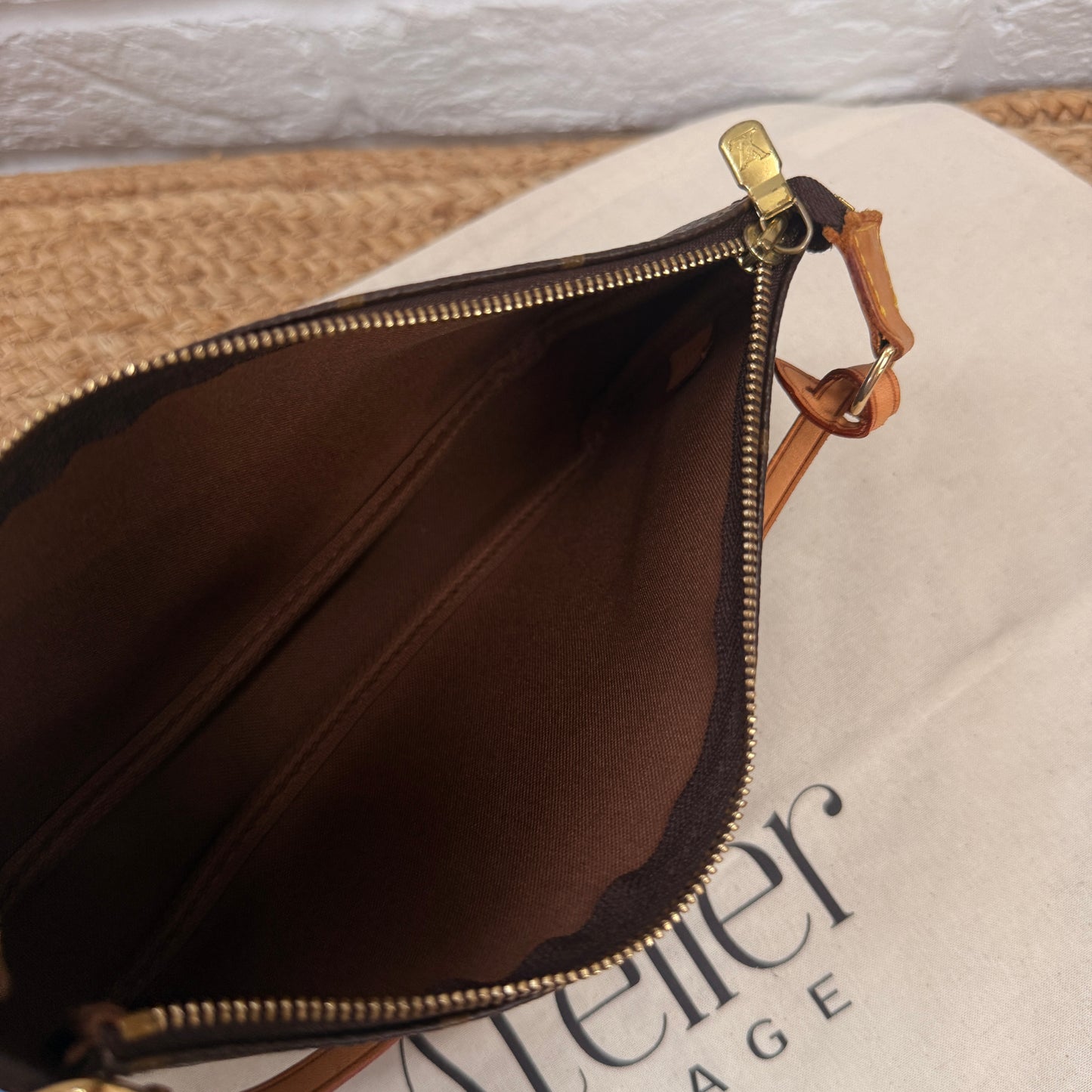 Louis Vuitton 2003 Pochette Accessoires