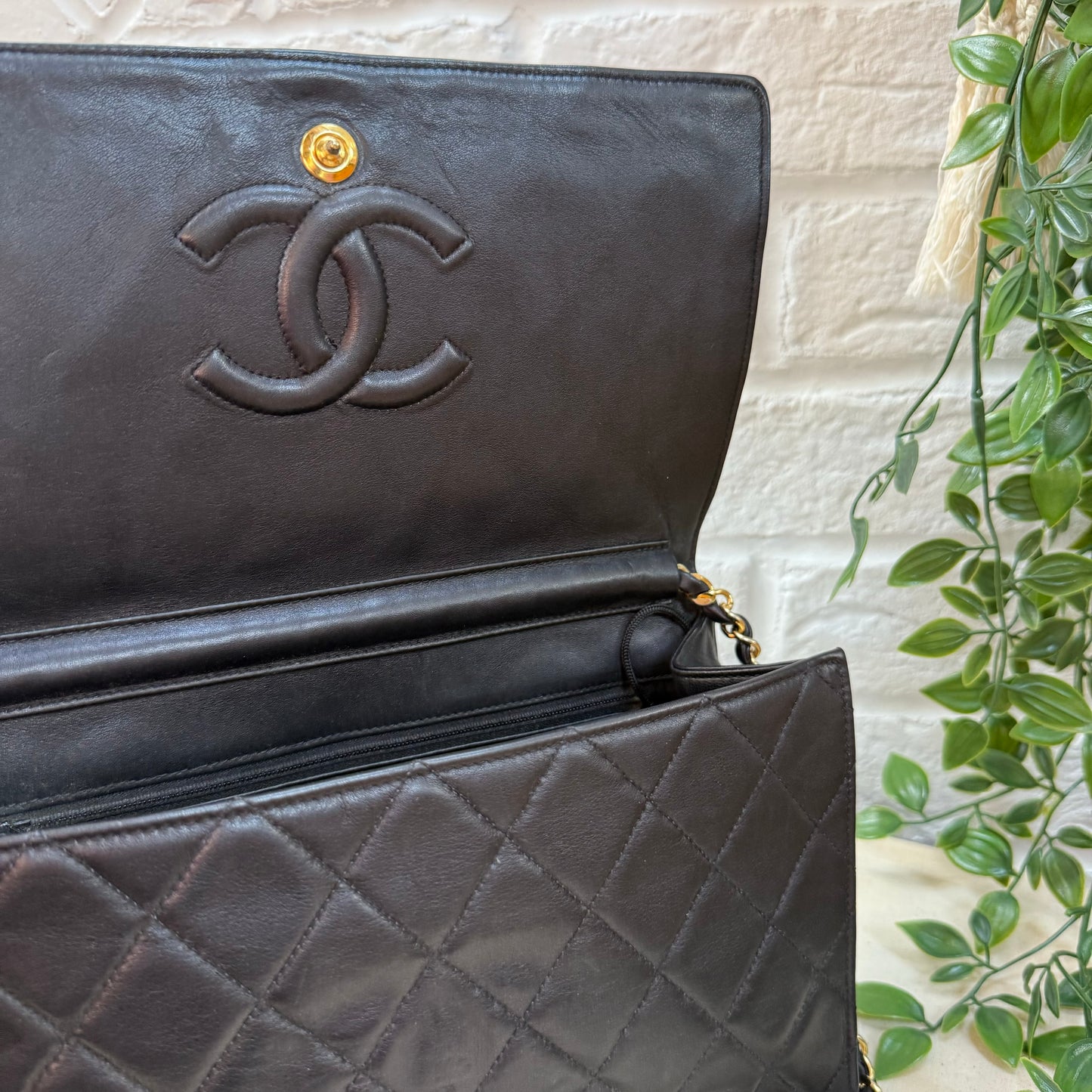 Chanel Early 1980s Quilted Lambskin Single Flap
