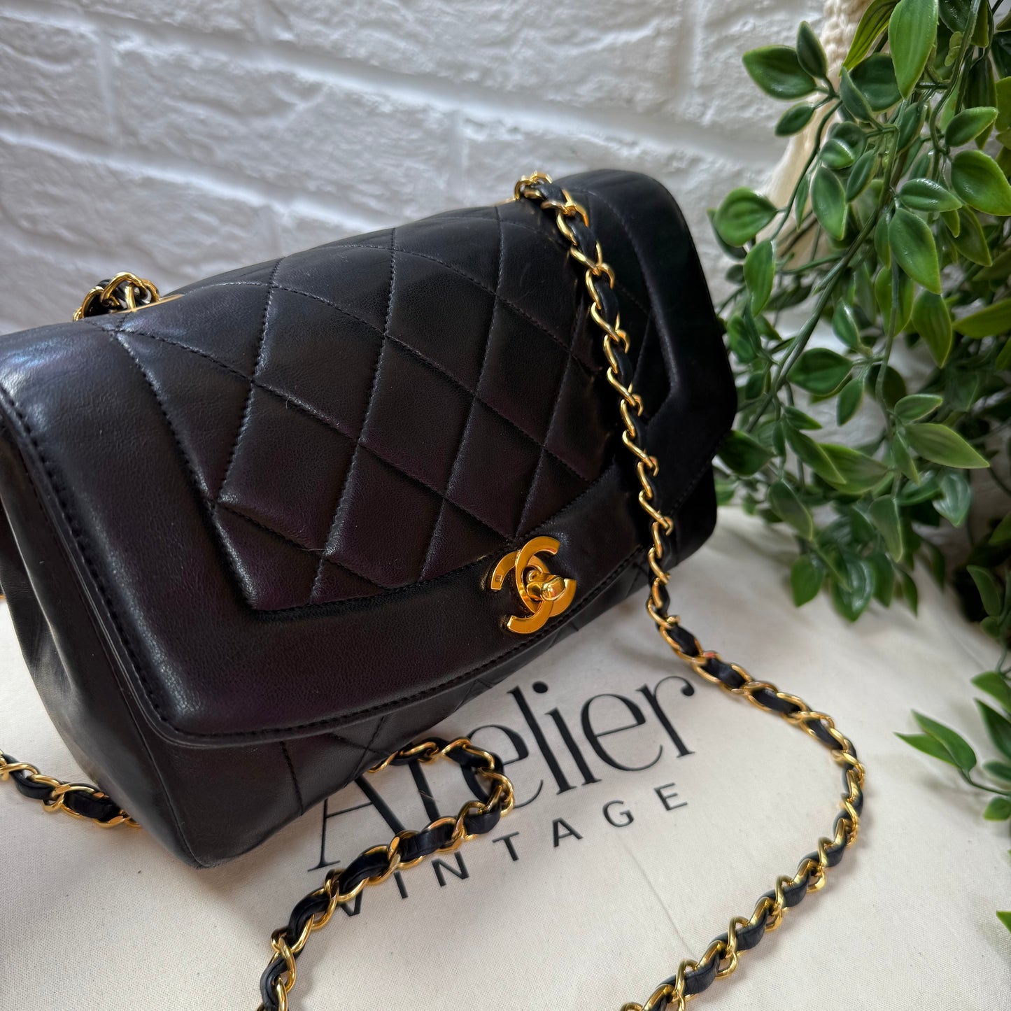 Chanel 1991 Vintage Classic Diana Small