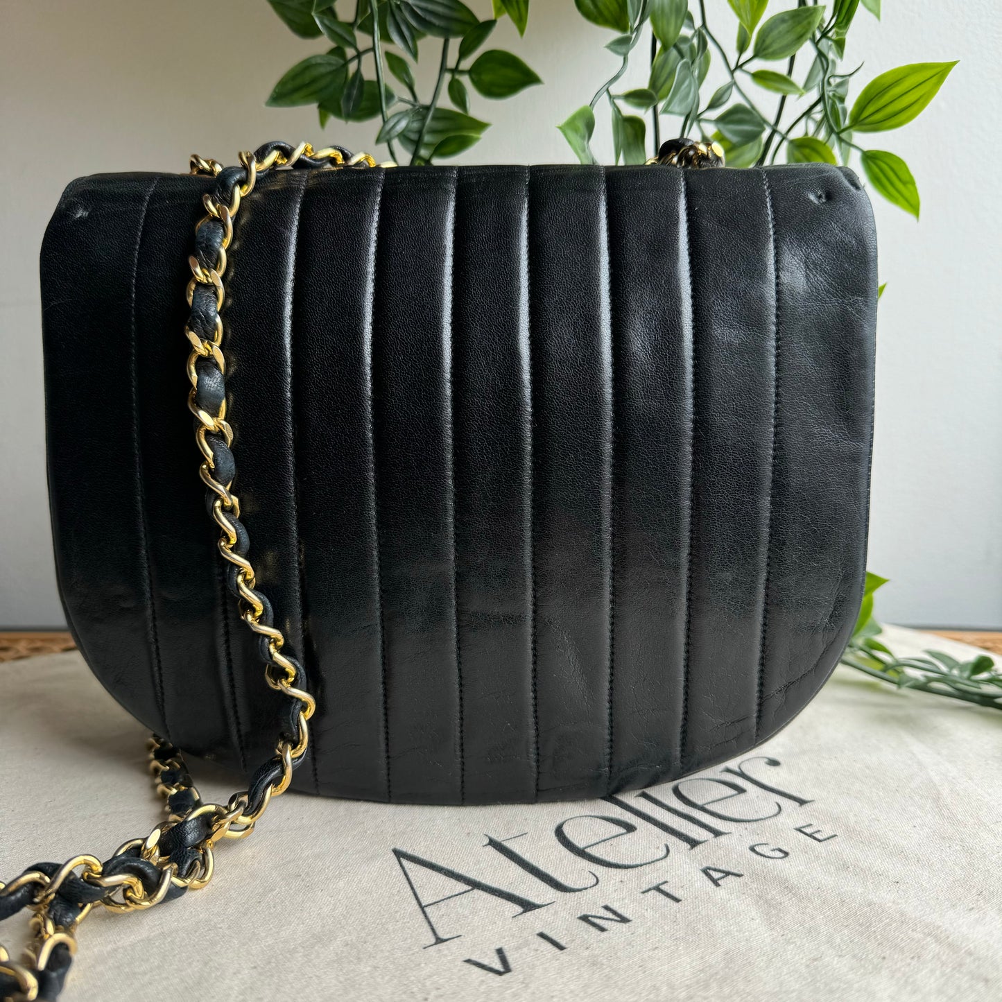 Chanel 1980s Vintage Quilted Single Flap