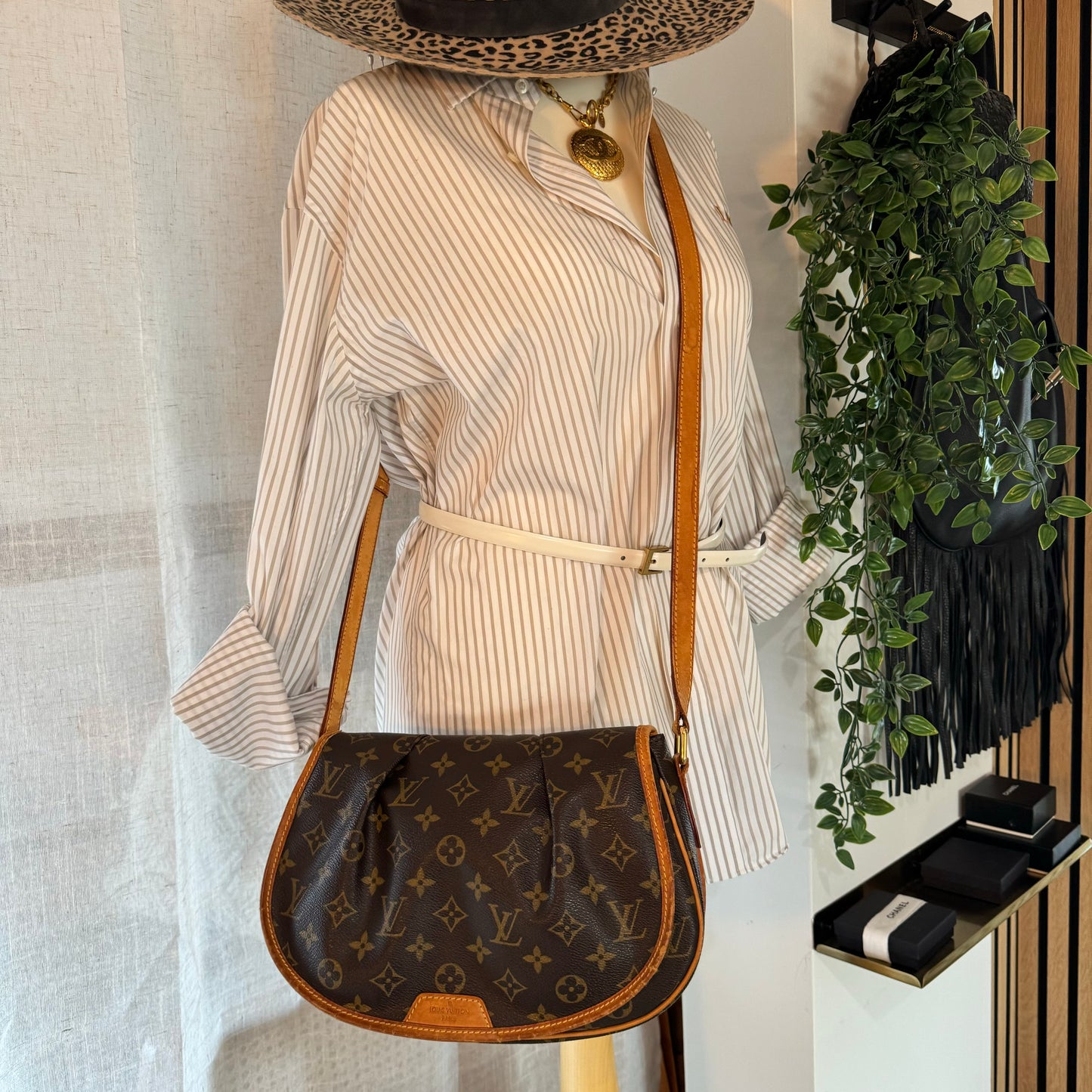 Louis Vuitton 2013 Monogram Menilmontant PM