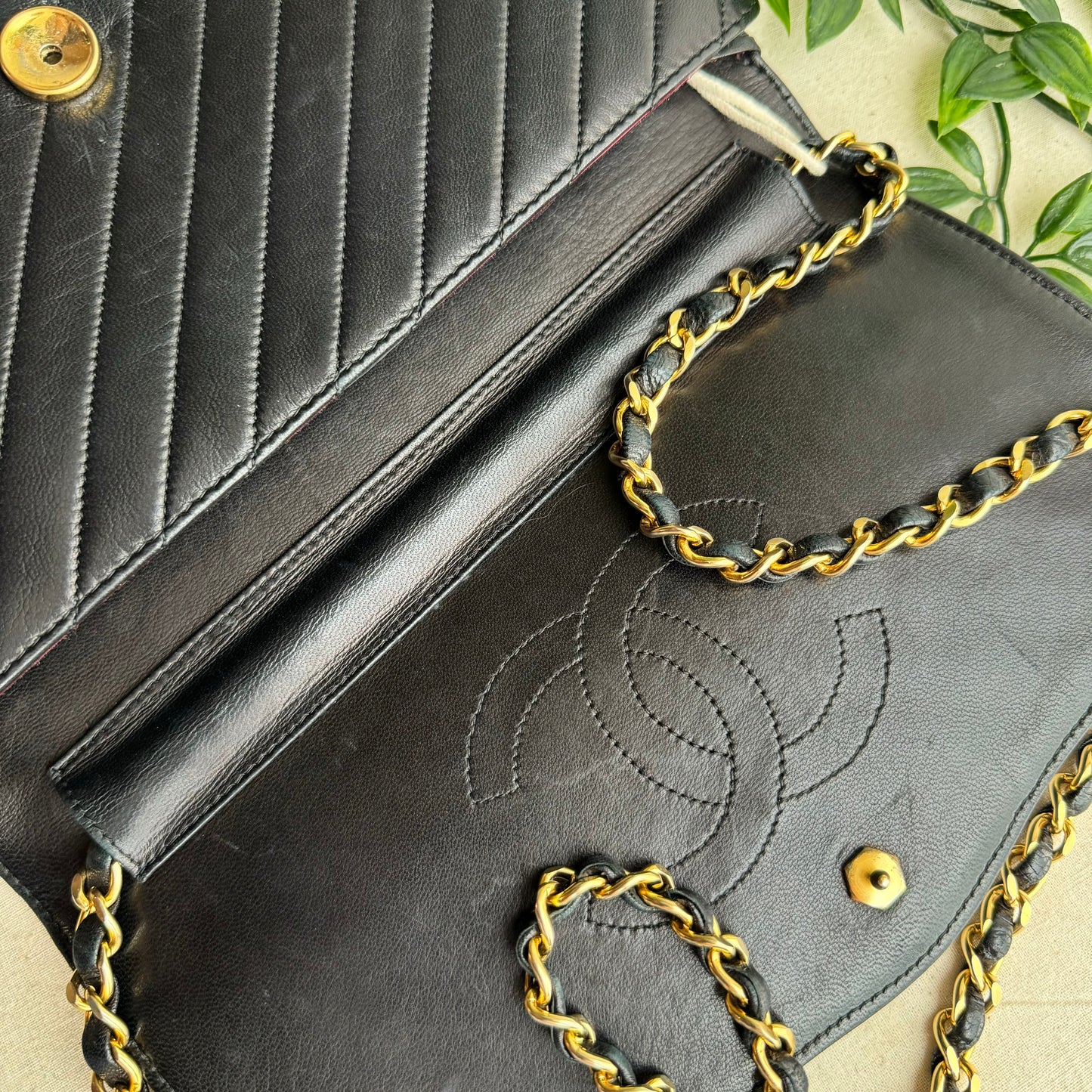 Chanel Early 1980s Diagonal Quilted Single Flap