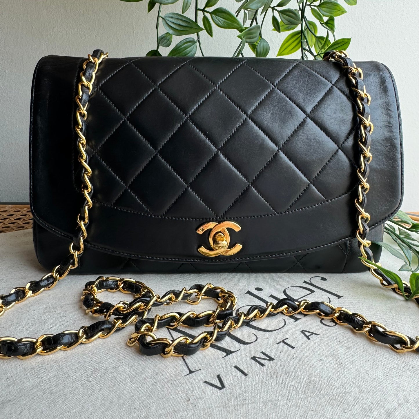Chanel 1991 Vintage Classic Medium Diana