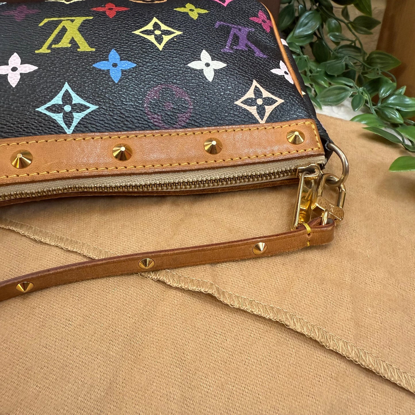 Louis Vuitton 2003 Murakami Black Multi Color Pochette Accesssoires