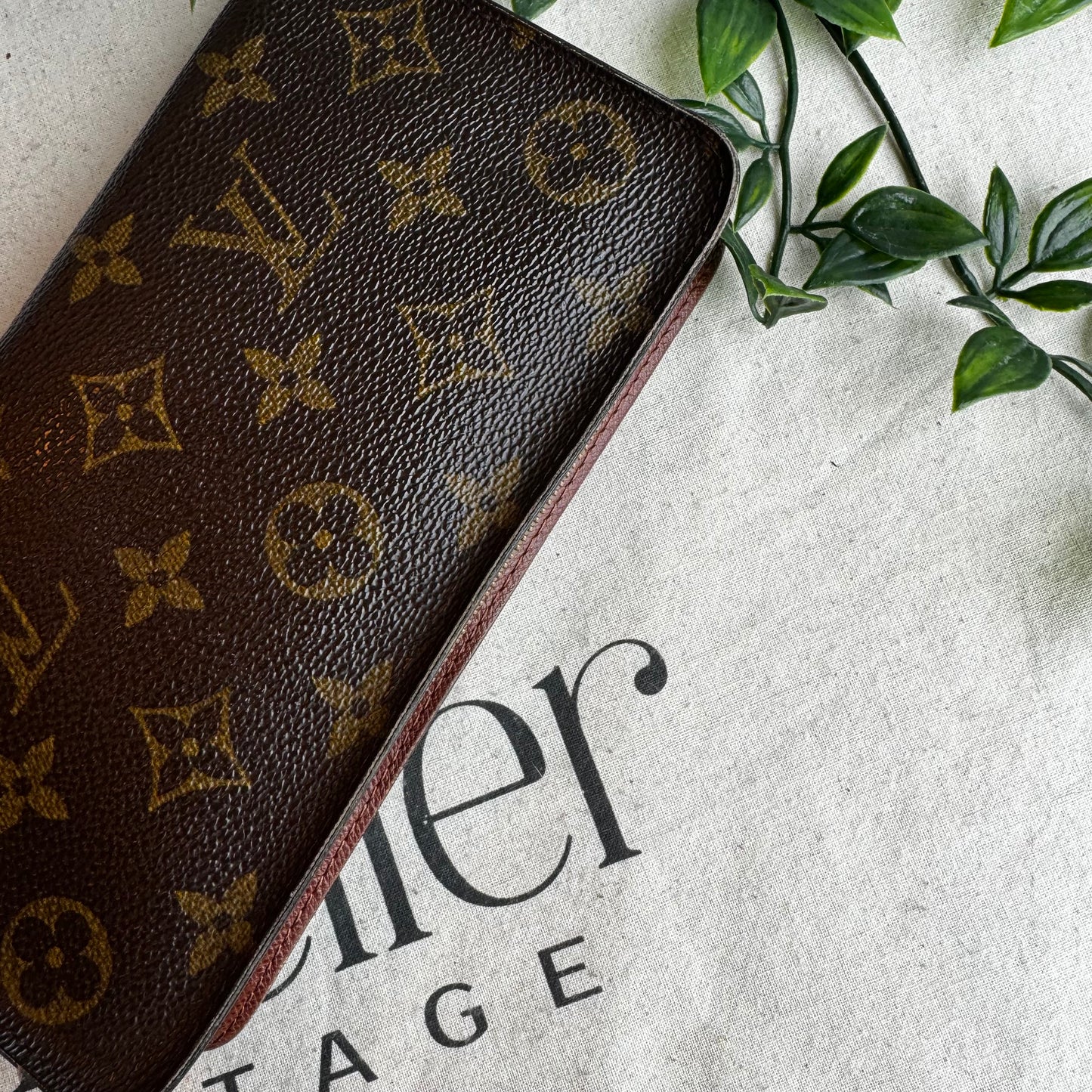 Louis Vuitton Zip Around Long Purse