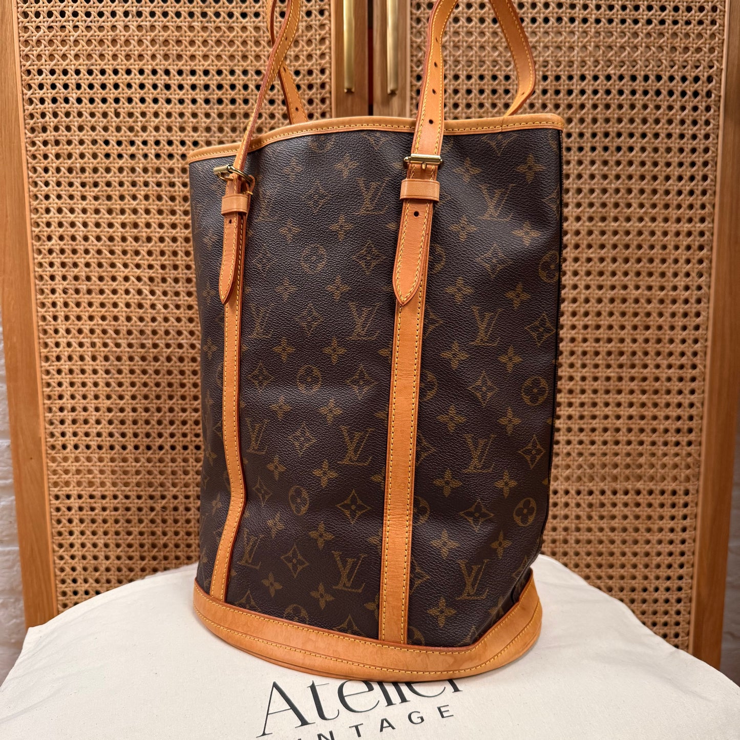 Louis Vuitton 2001 Bucket Bag GM