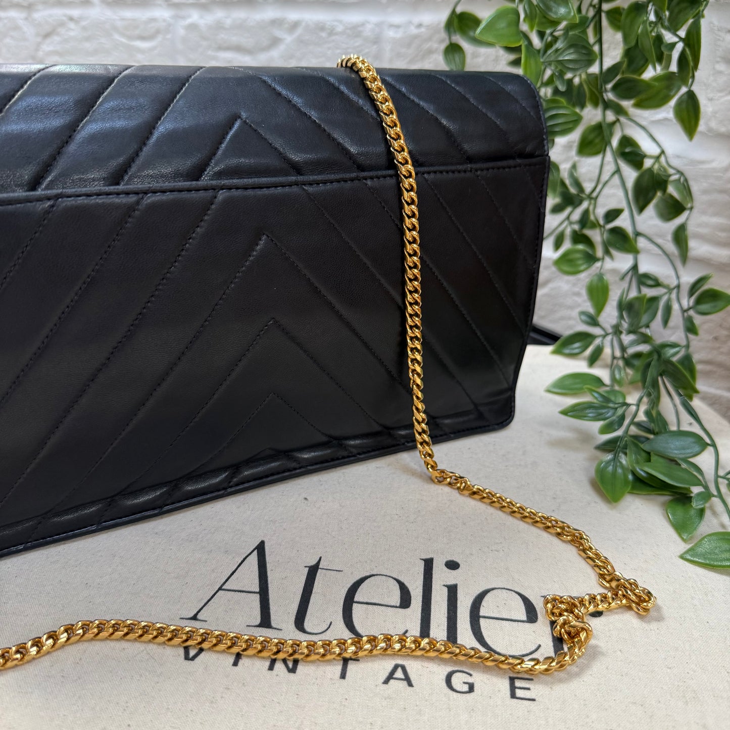 Chanel 1991 Coco CC Button Chevron single Flap