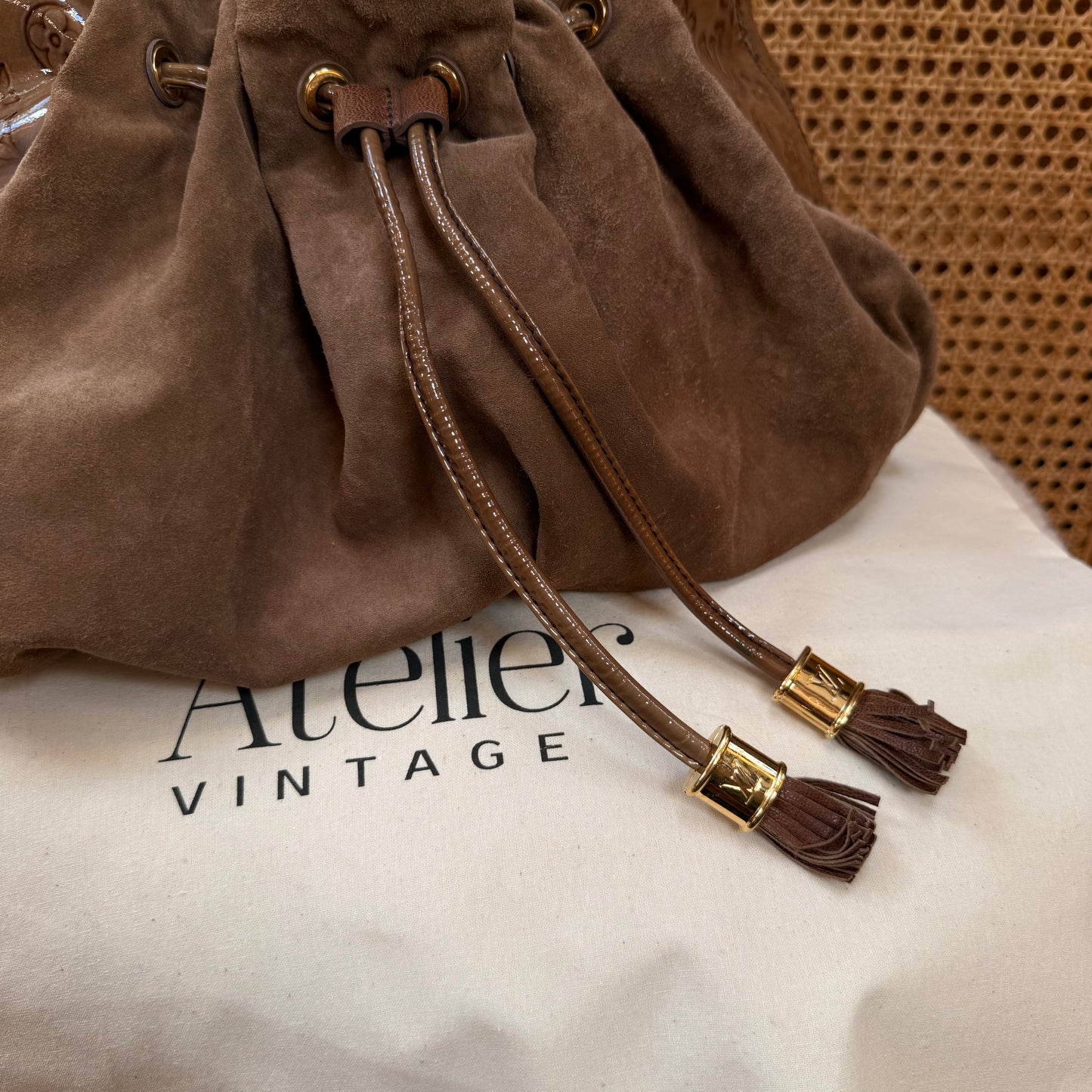 Louis Vuitton 2009 Limited Edition Suede & Vernis Iris Tote