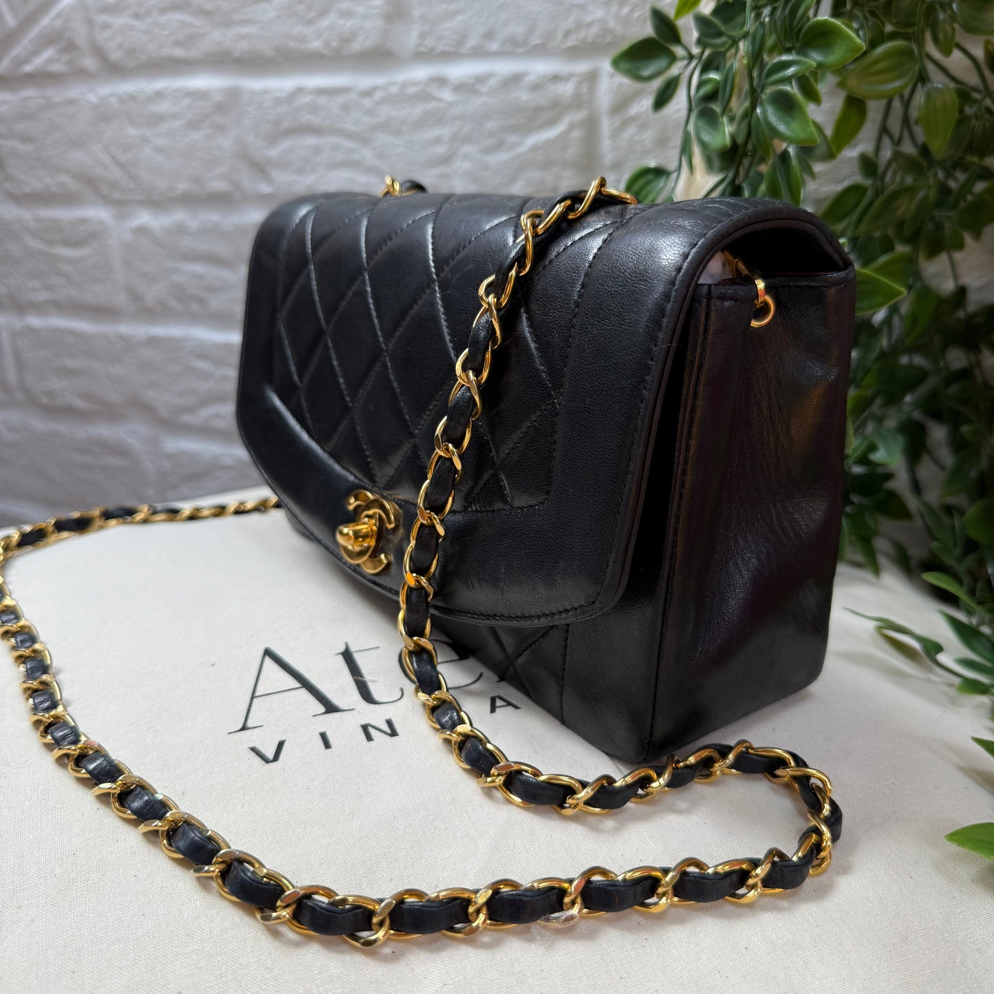 Chanel 1991 Vintage Classic Diana Small