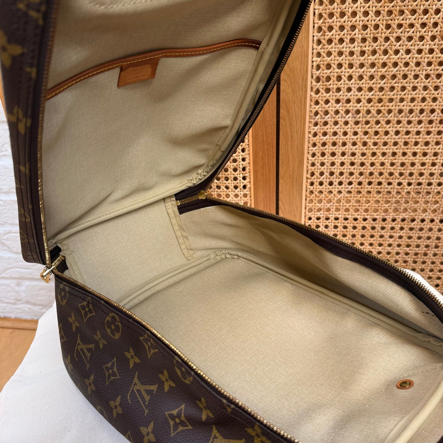 Louis Vuitton 1995 Excursion