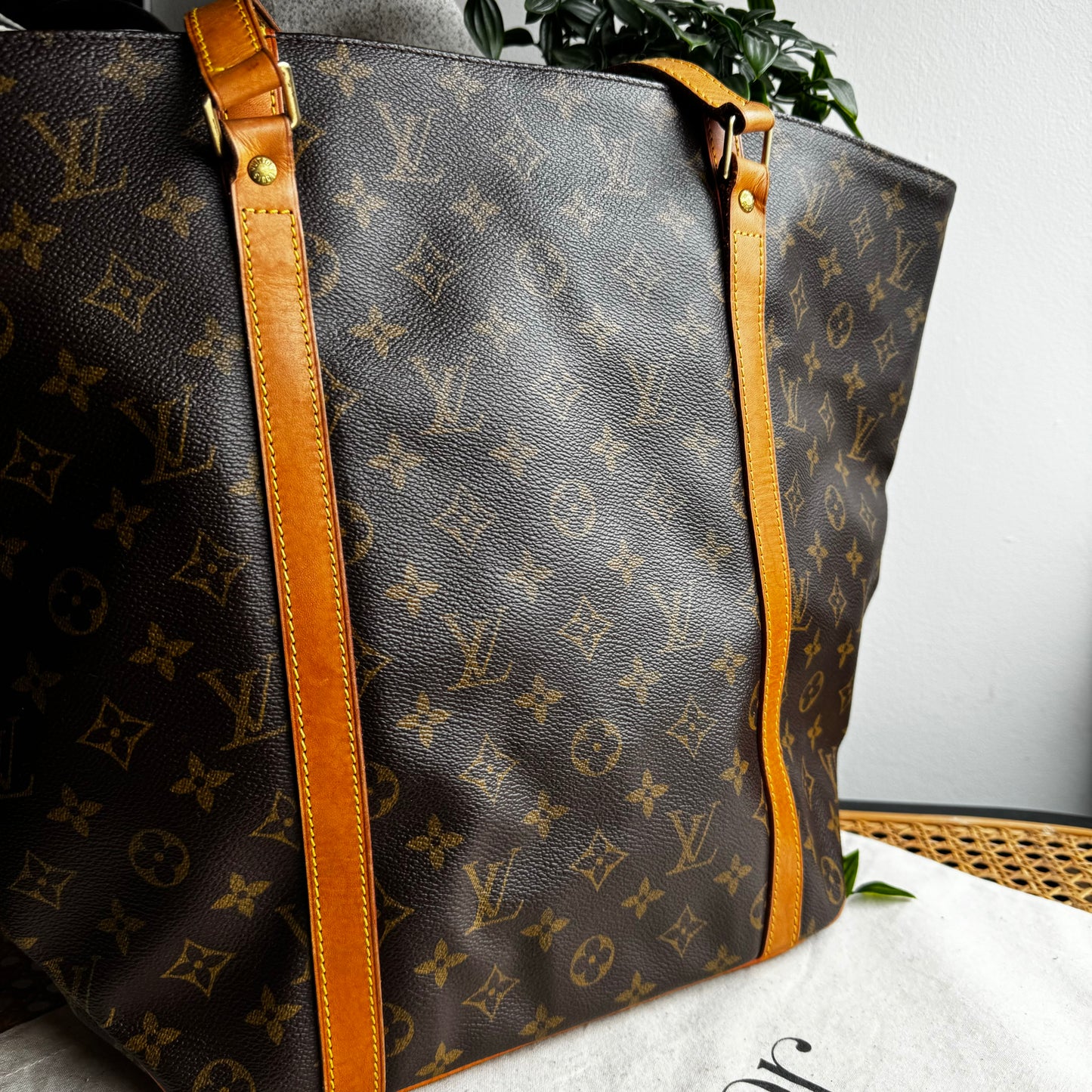Louis Vuitton 2001 Sac Shopping Tote