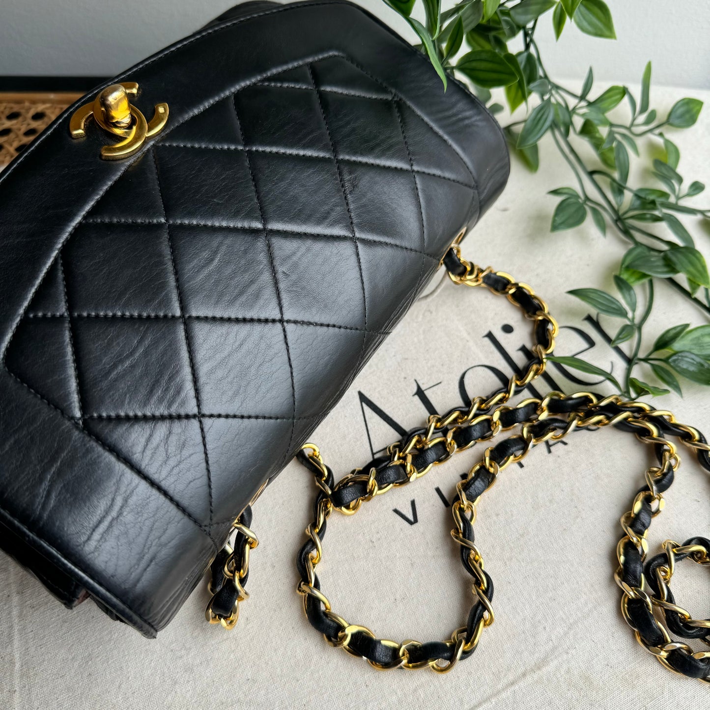 Chanel 1991 Vintage Classic Diana Small