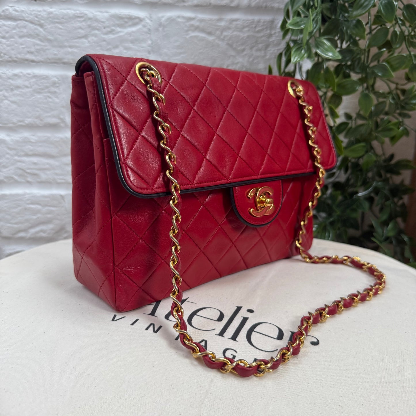 Chanel 1989 Rare Red with navy piping 25cm Square single flap