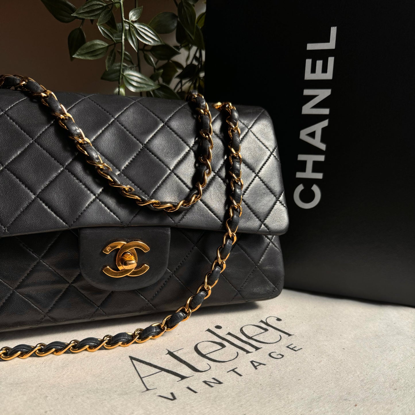 Chanel 1989 Classic Double Flap Medium