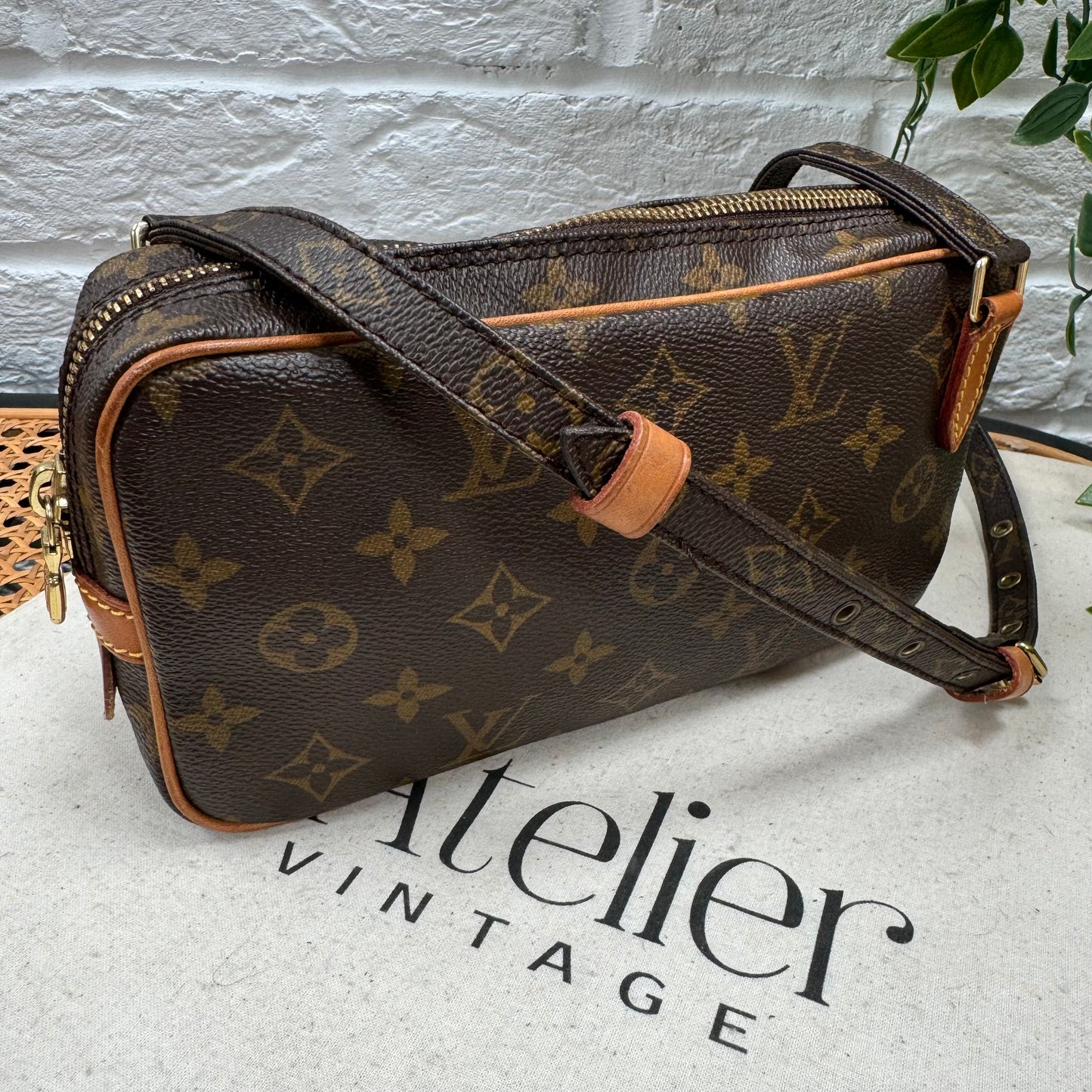Louis Vuitton 1996 Pochette Marly Bandouliere