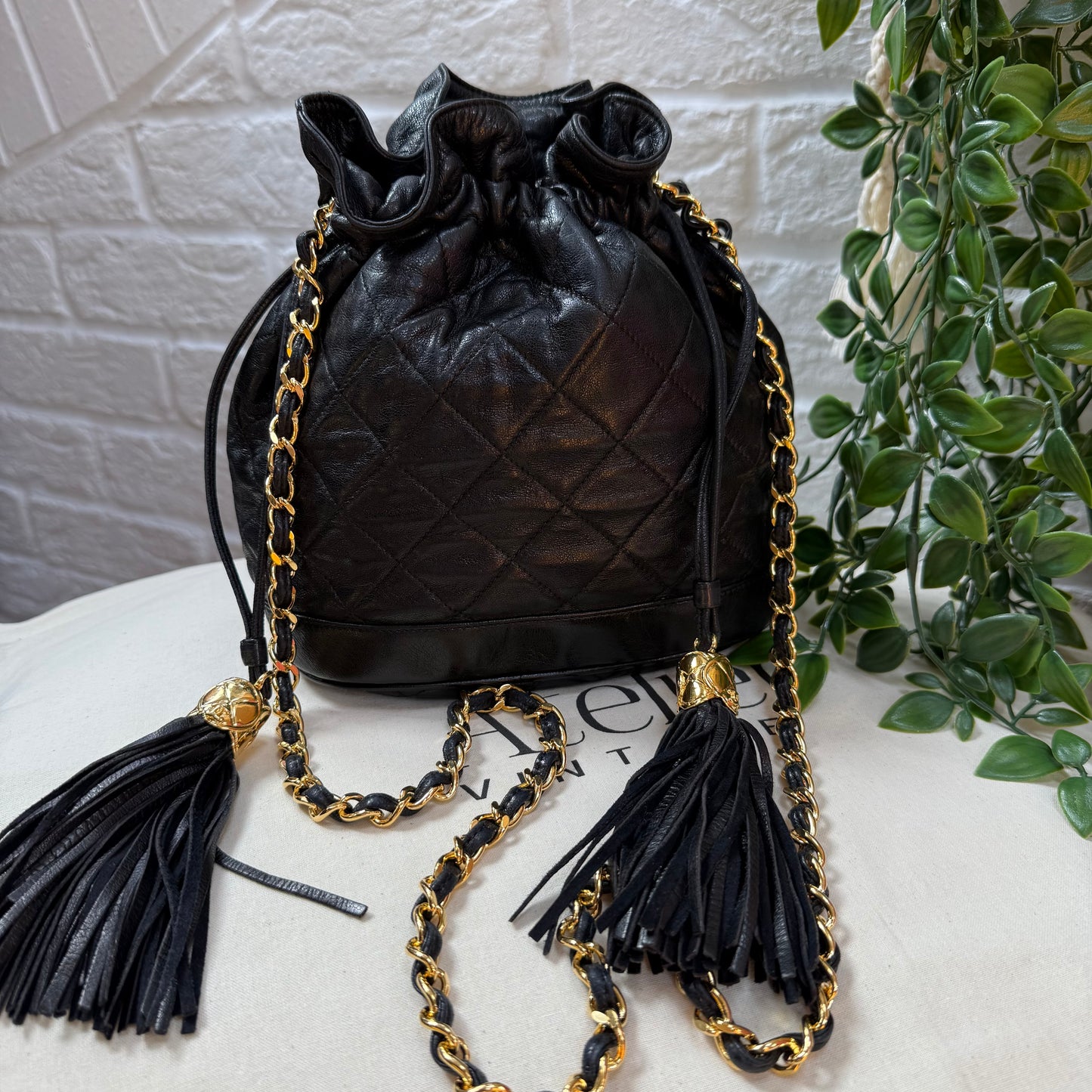 Chanel 1989 Lambskin Quilted Cross Body Bucket Bag