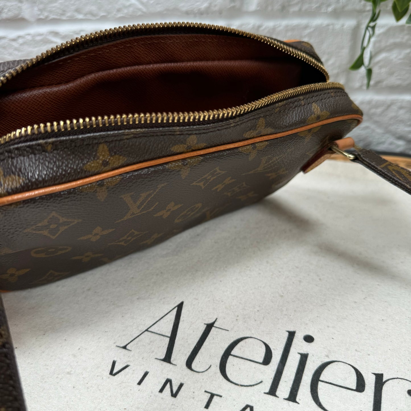 Louis Vuitton 1996 Pochette Marly Bandouliere