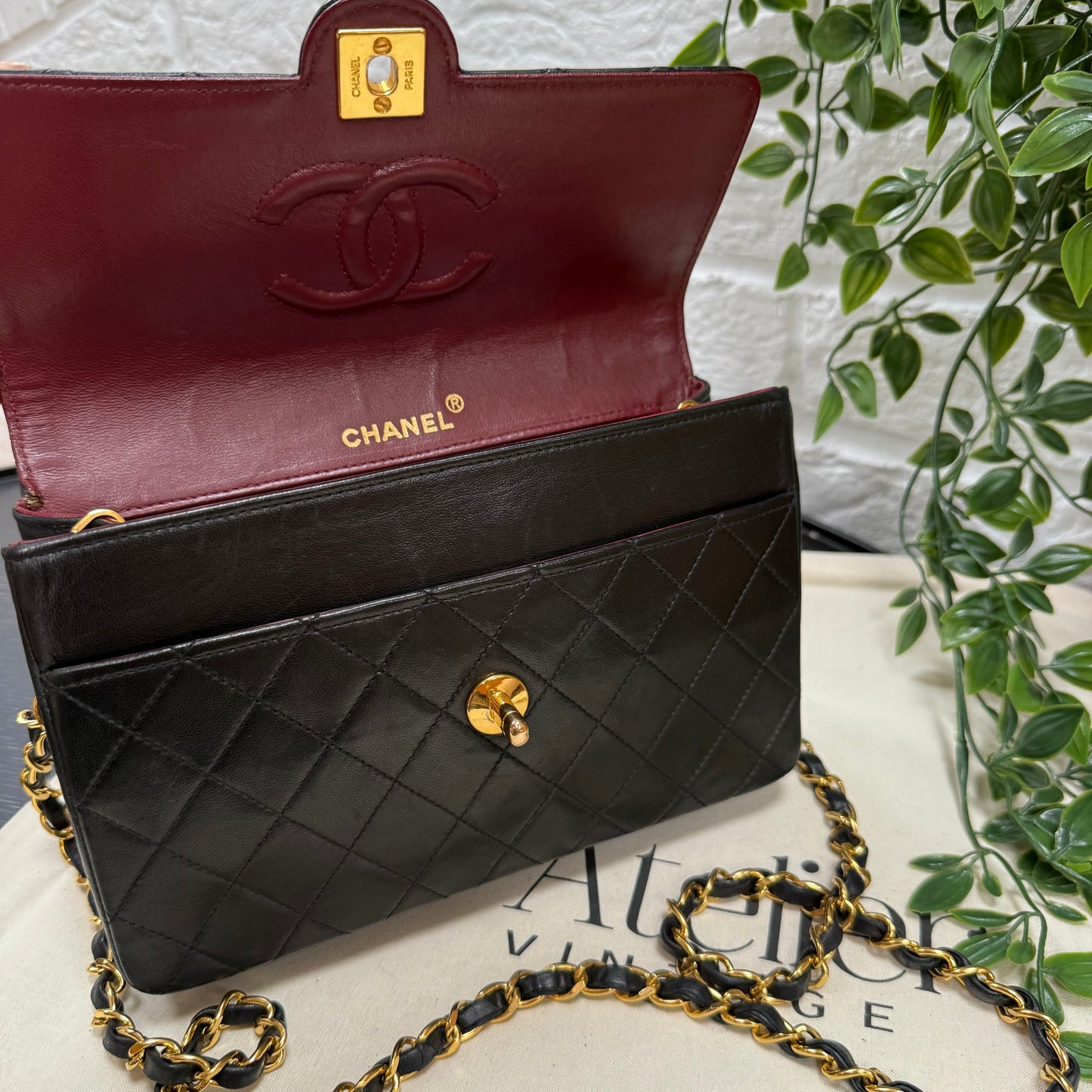 Chanel 1991 Circle CC Clasp Single Flap
