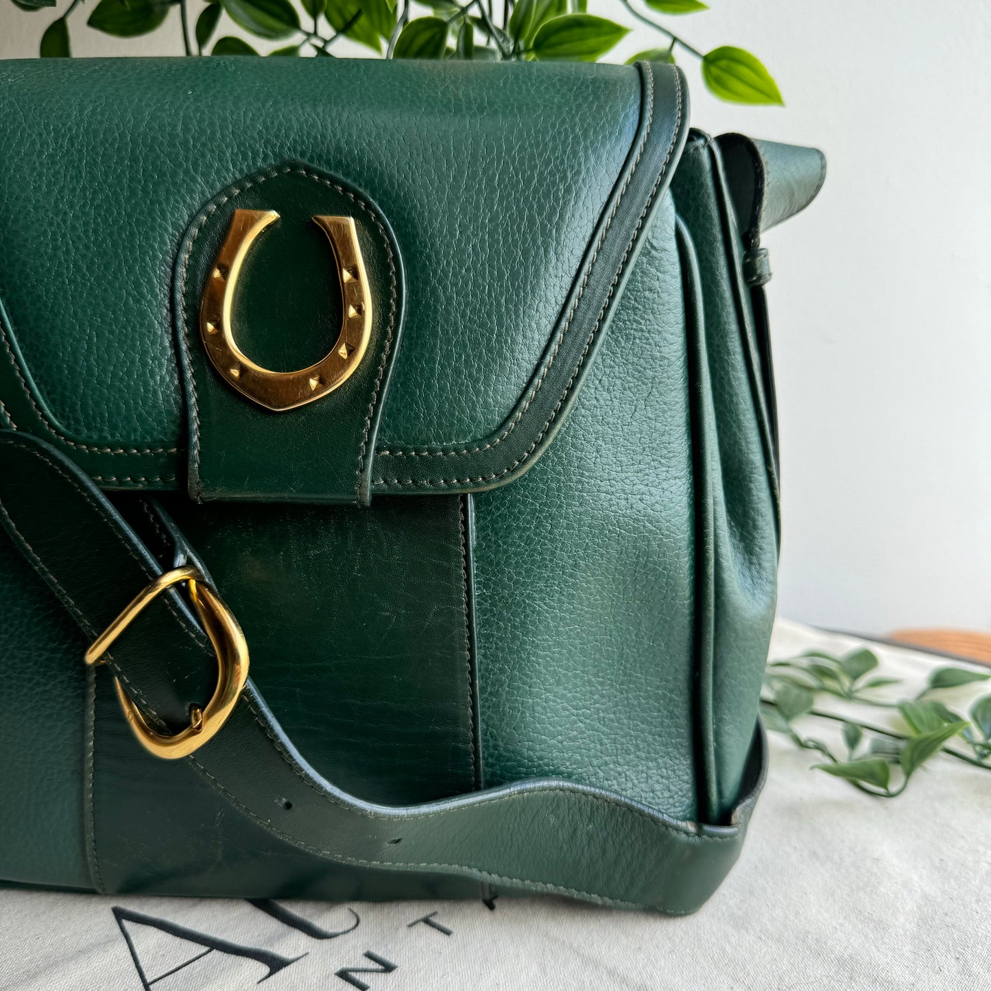 Gucci 1980s Emerald Horse Shoe Cross Body
