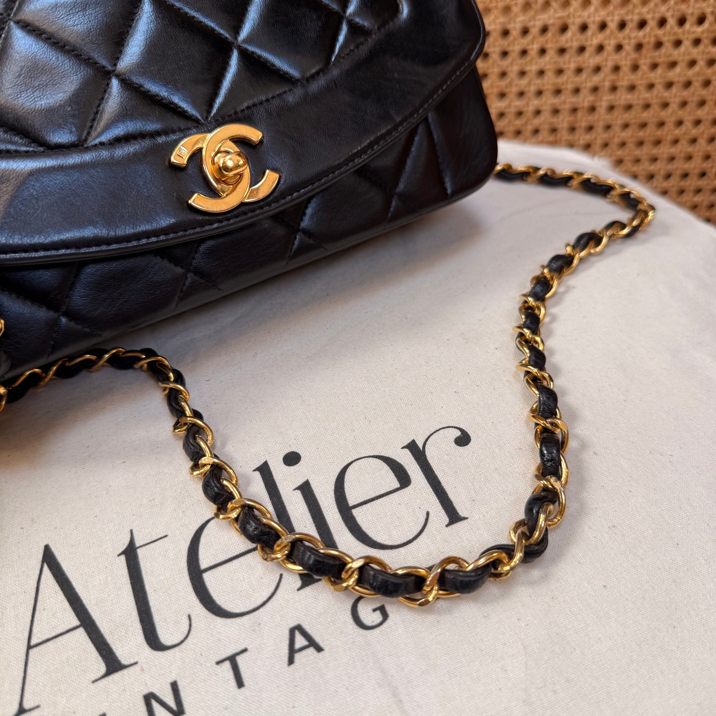 Chanel 1991 Vintage Classic Diana Small