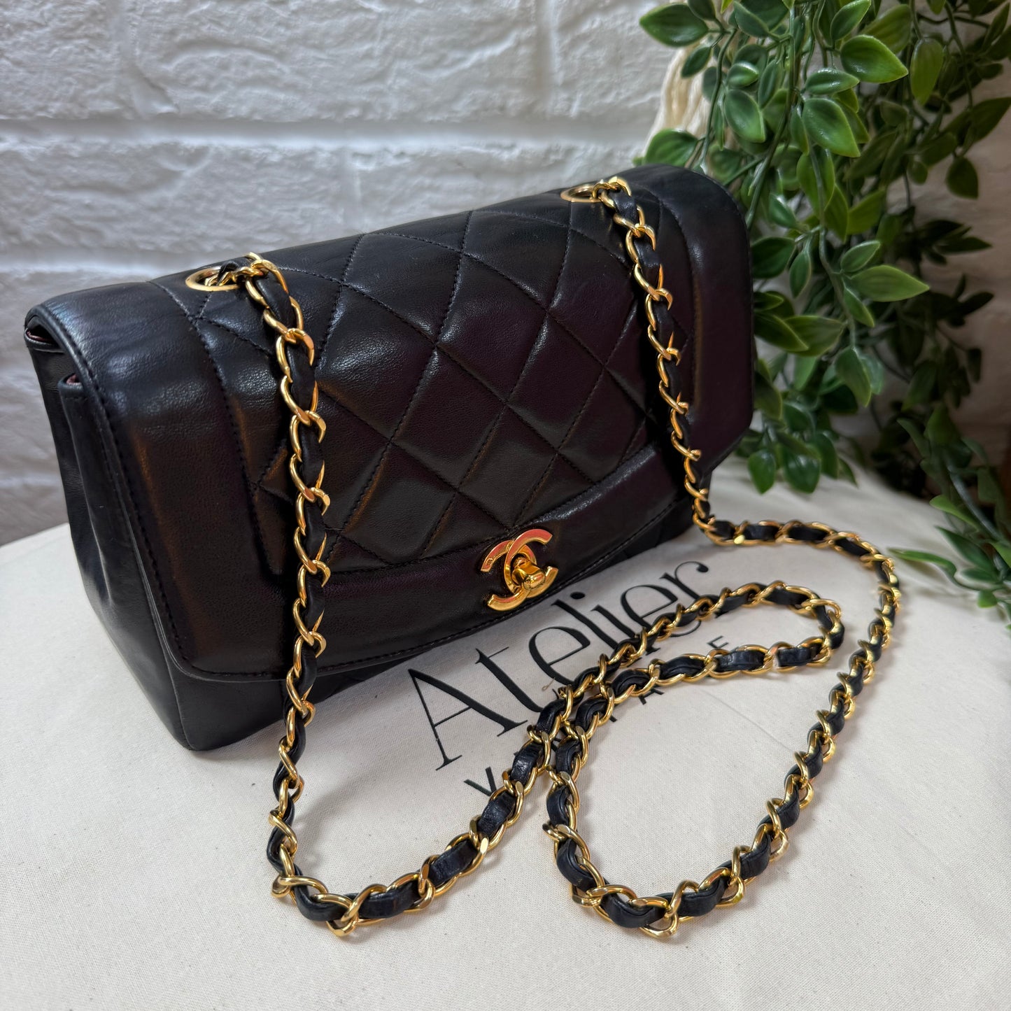 Chanel 1991 Vintage Classic Diana Small