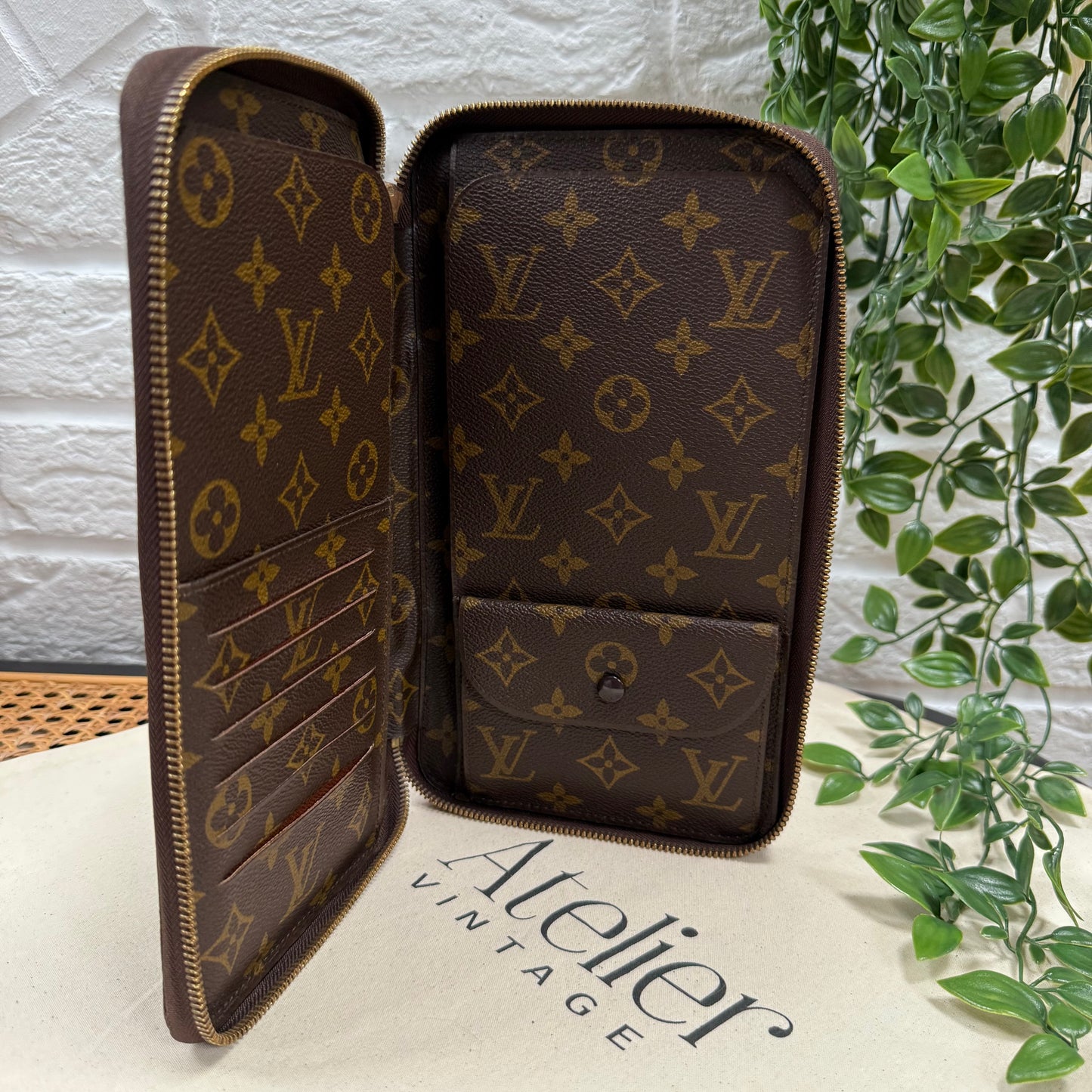 Louis Vuitton 1988 Poche Escapade