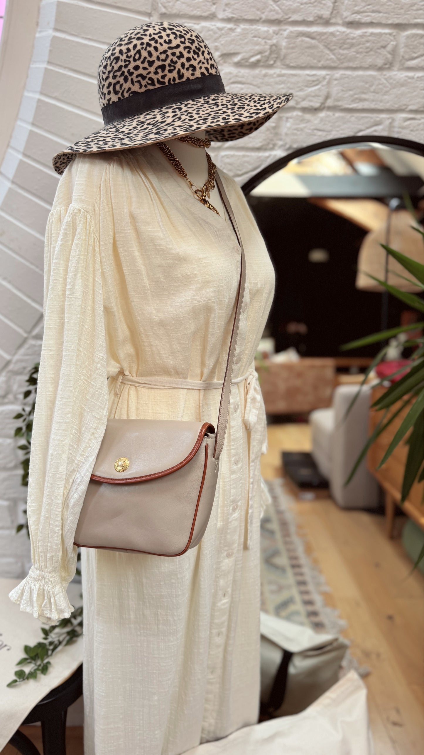 Celine 1980s Triomphe closure Cross Body