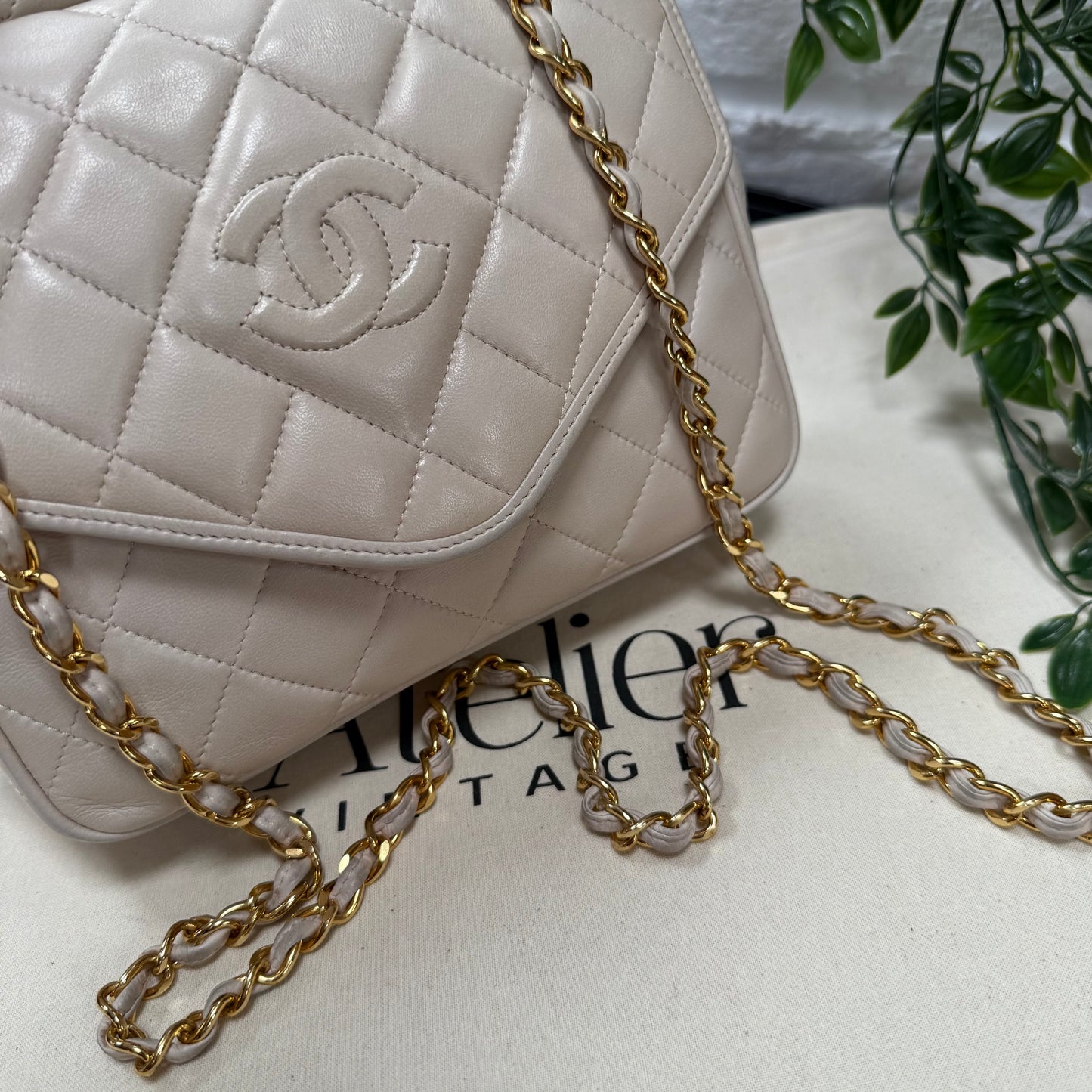 Chanel 1989 Rare Ivory Tassel Envelope Flap