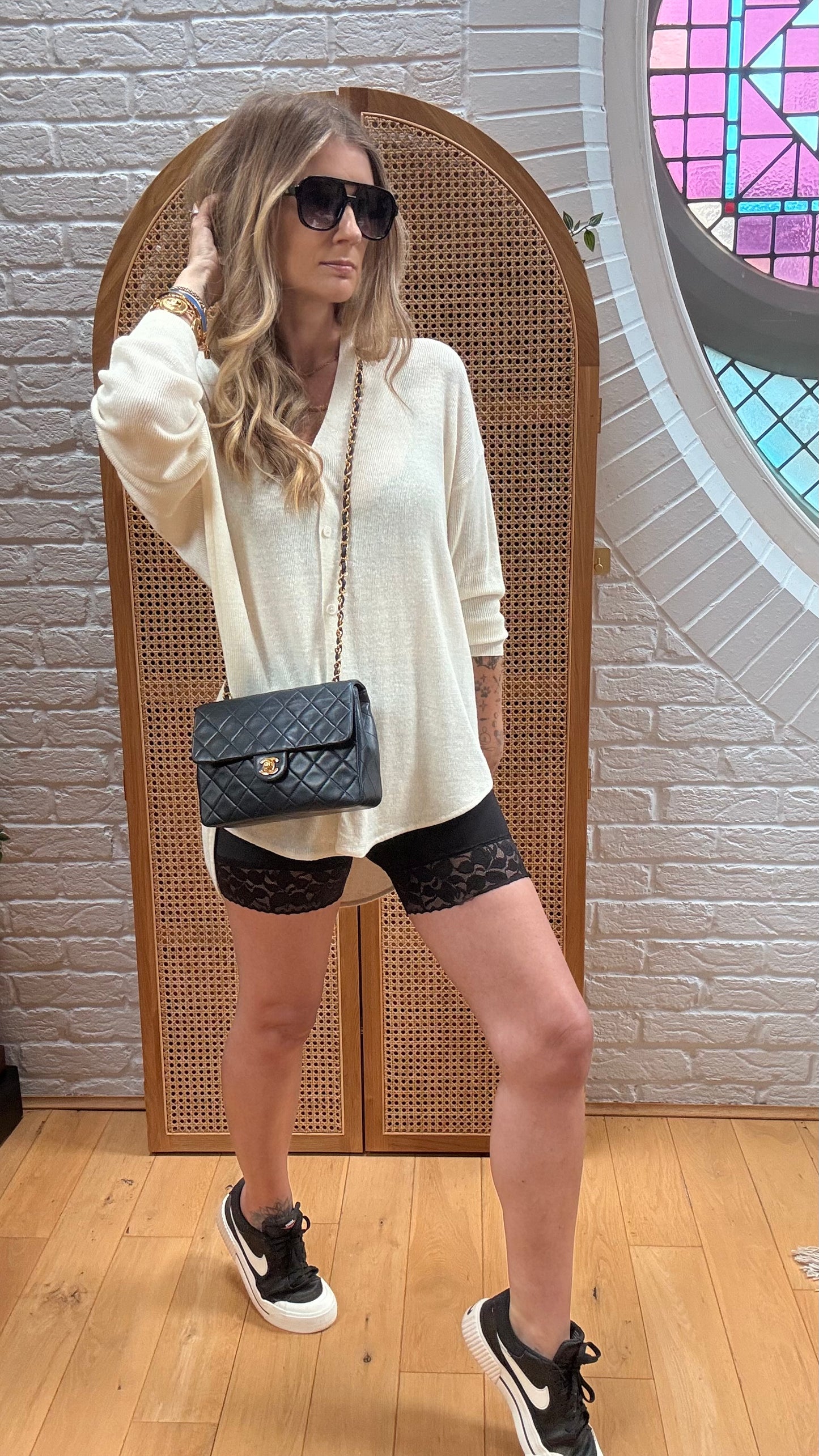 Chanel 1989 Classic Square Single Flap Medium - Navy