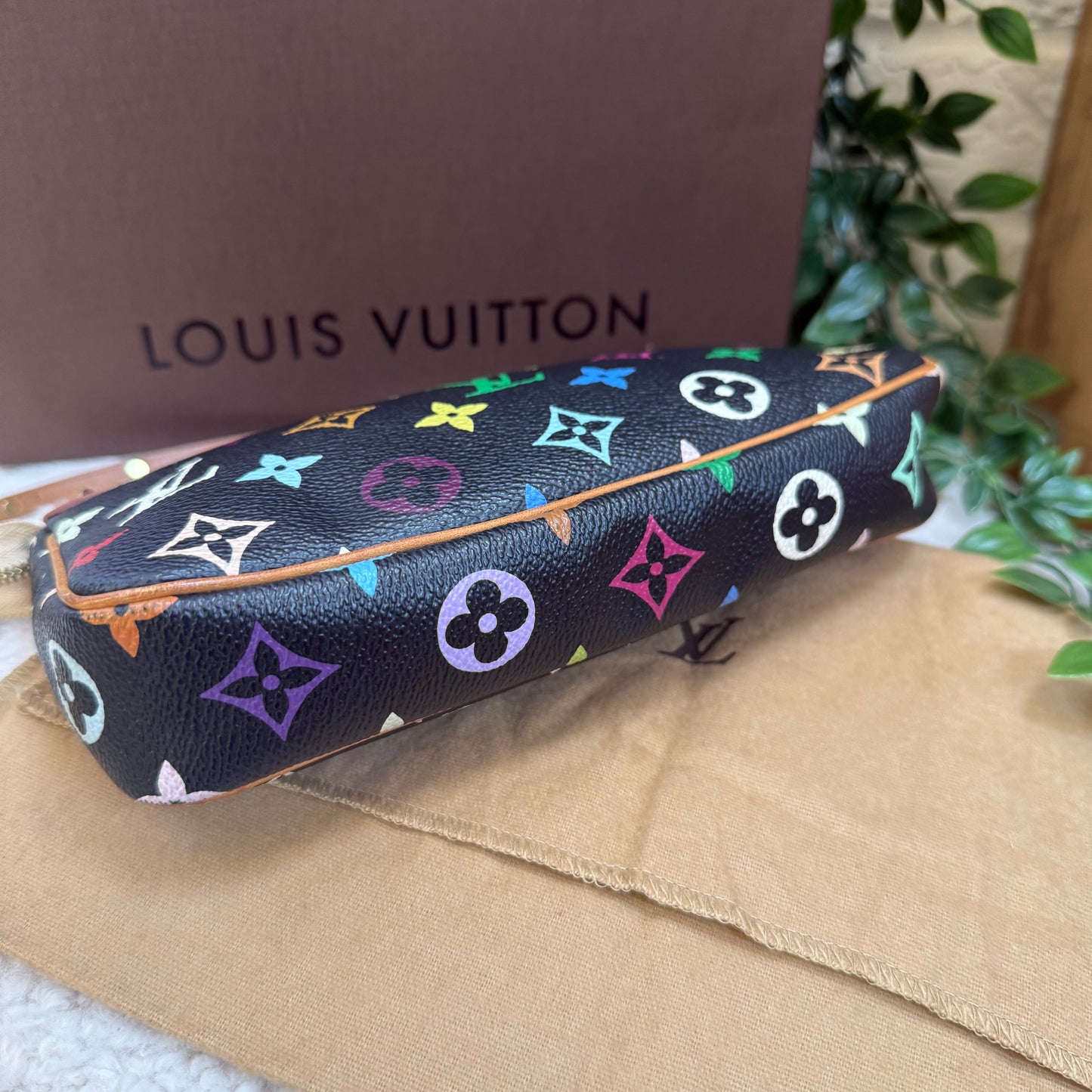 Louis Vuitton 2003 Murakami Black Multi Color Pochette Accesssoires