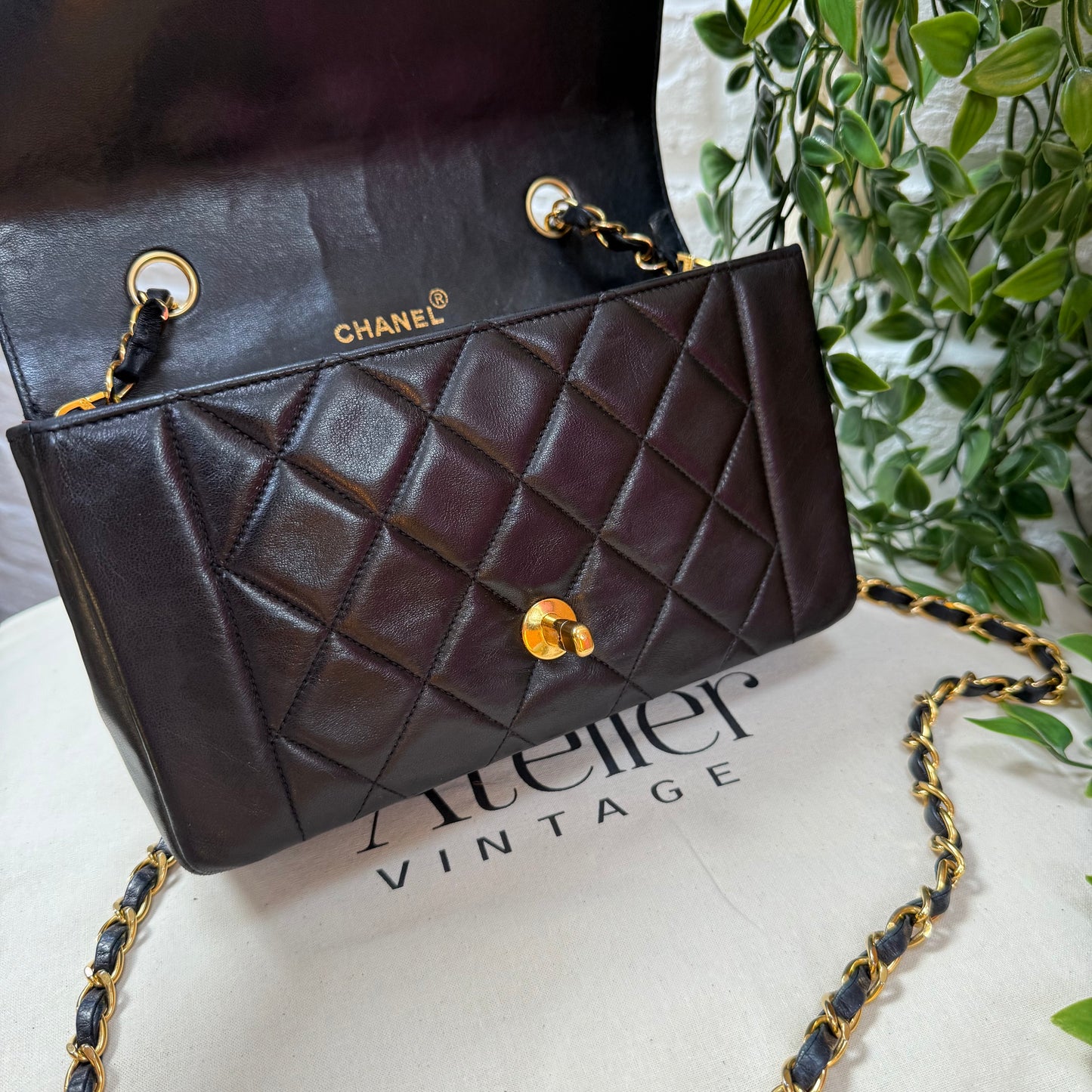 Chanel 1991 Vintage Classic Diana Small