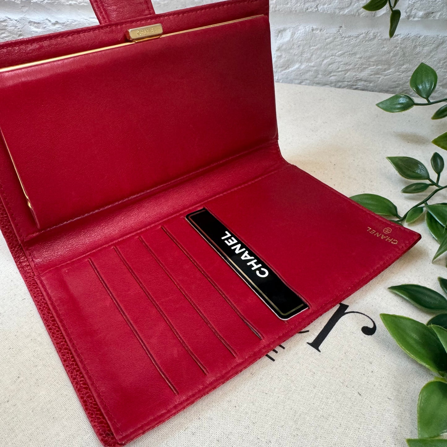 Chanel 1991 Caviar Leather Kiss Lock Purse