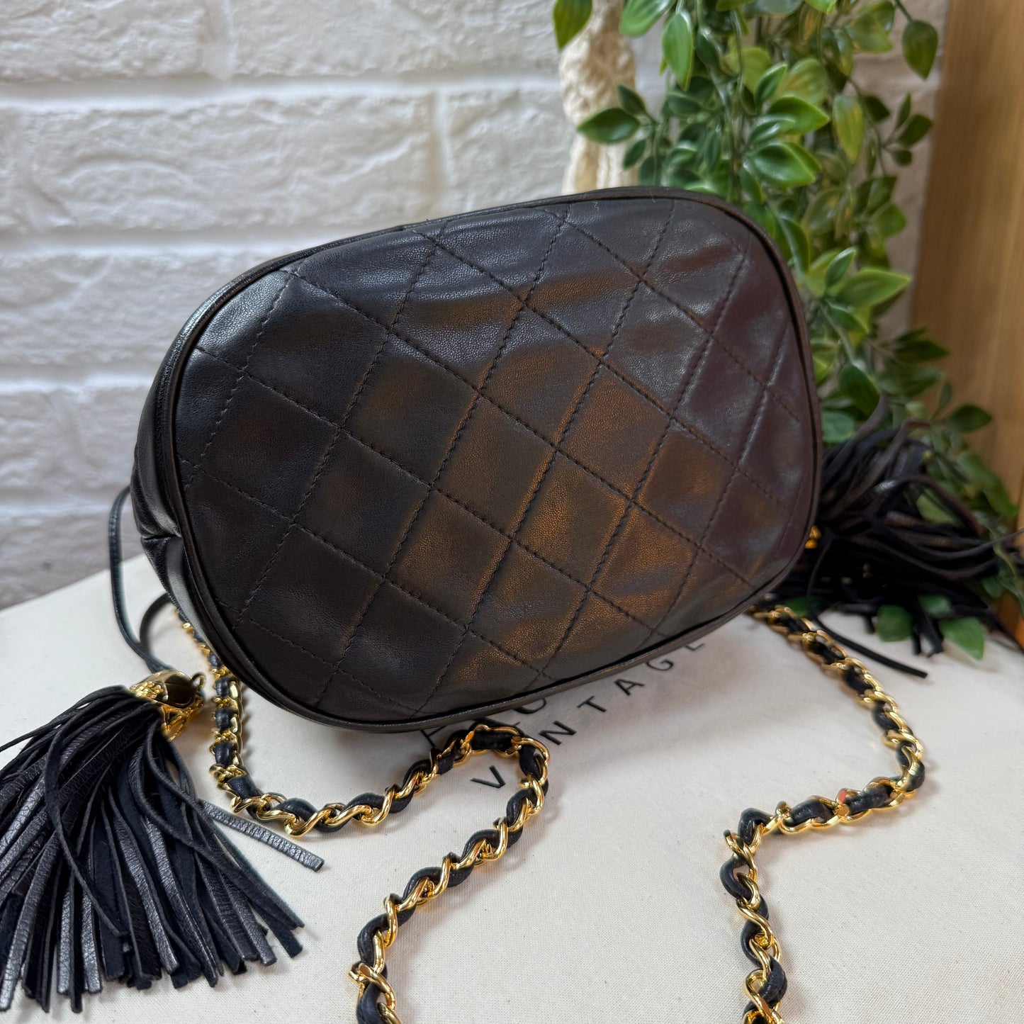 Chanel 1989 Lambskin Quilted Cross Body Bucket Bag