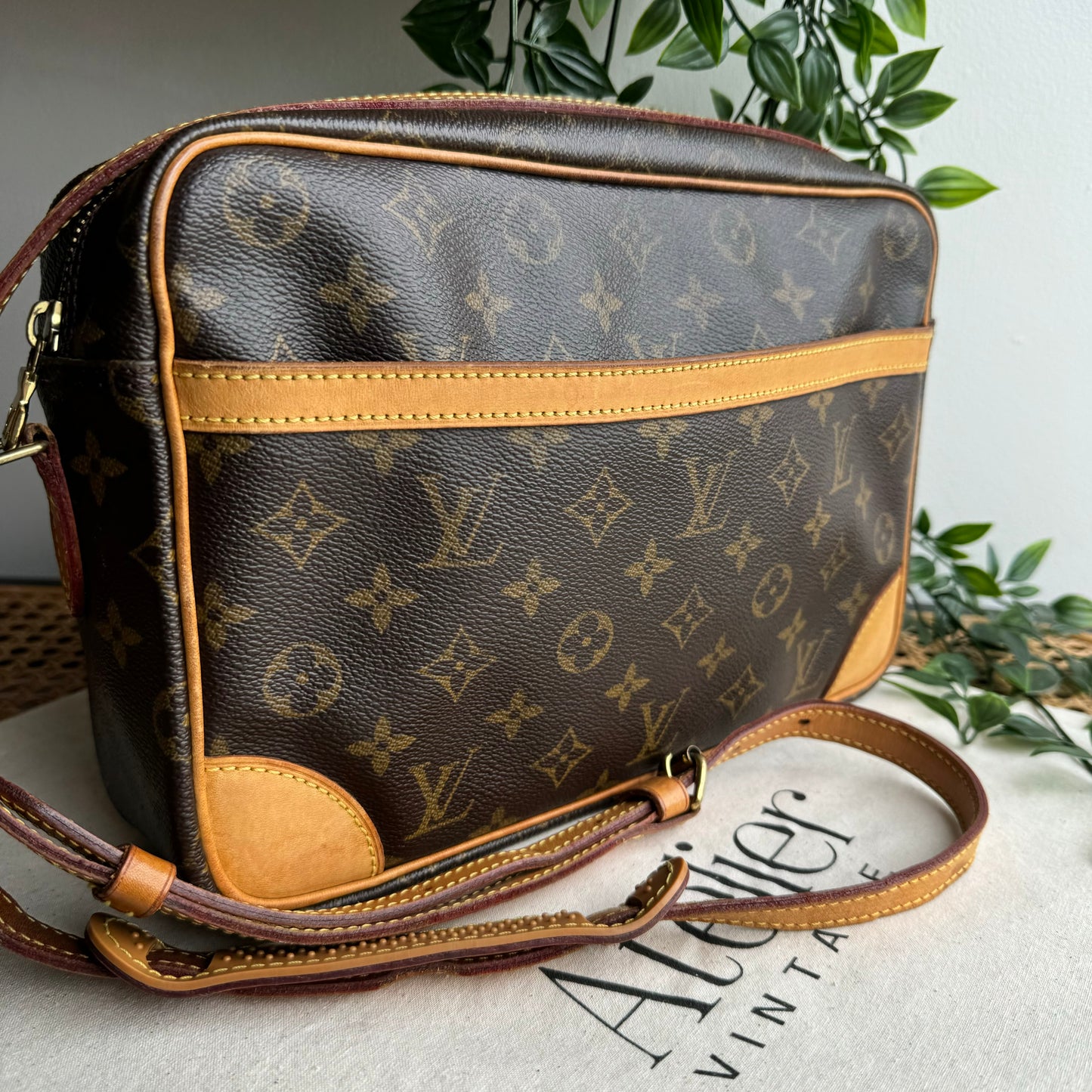 Louis Vuitton 2002 Trocadero GM