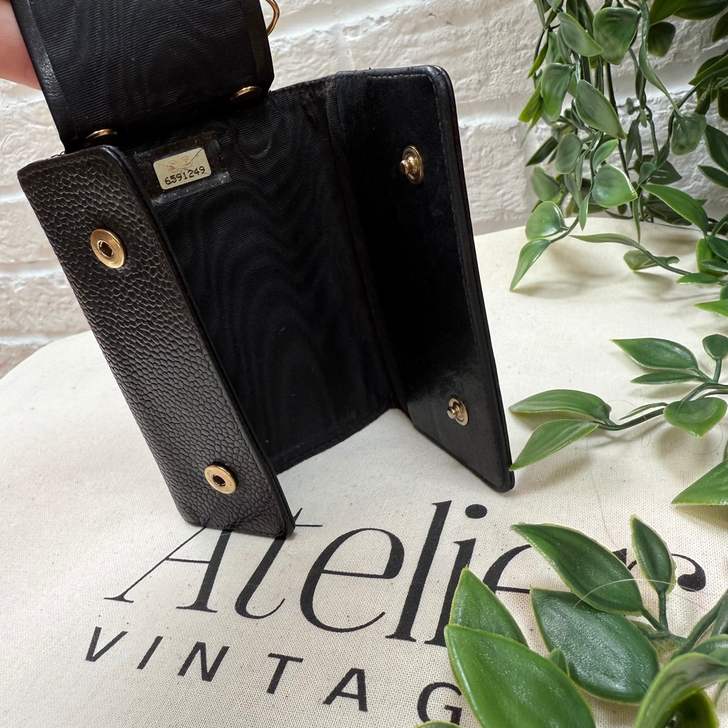 Chanel 2000 Black Caviar Leather six key holder