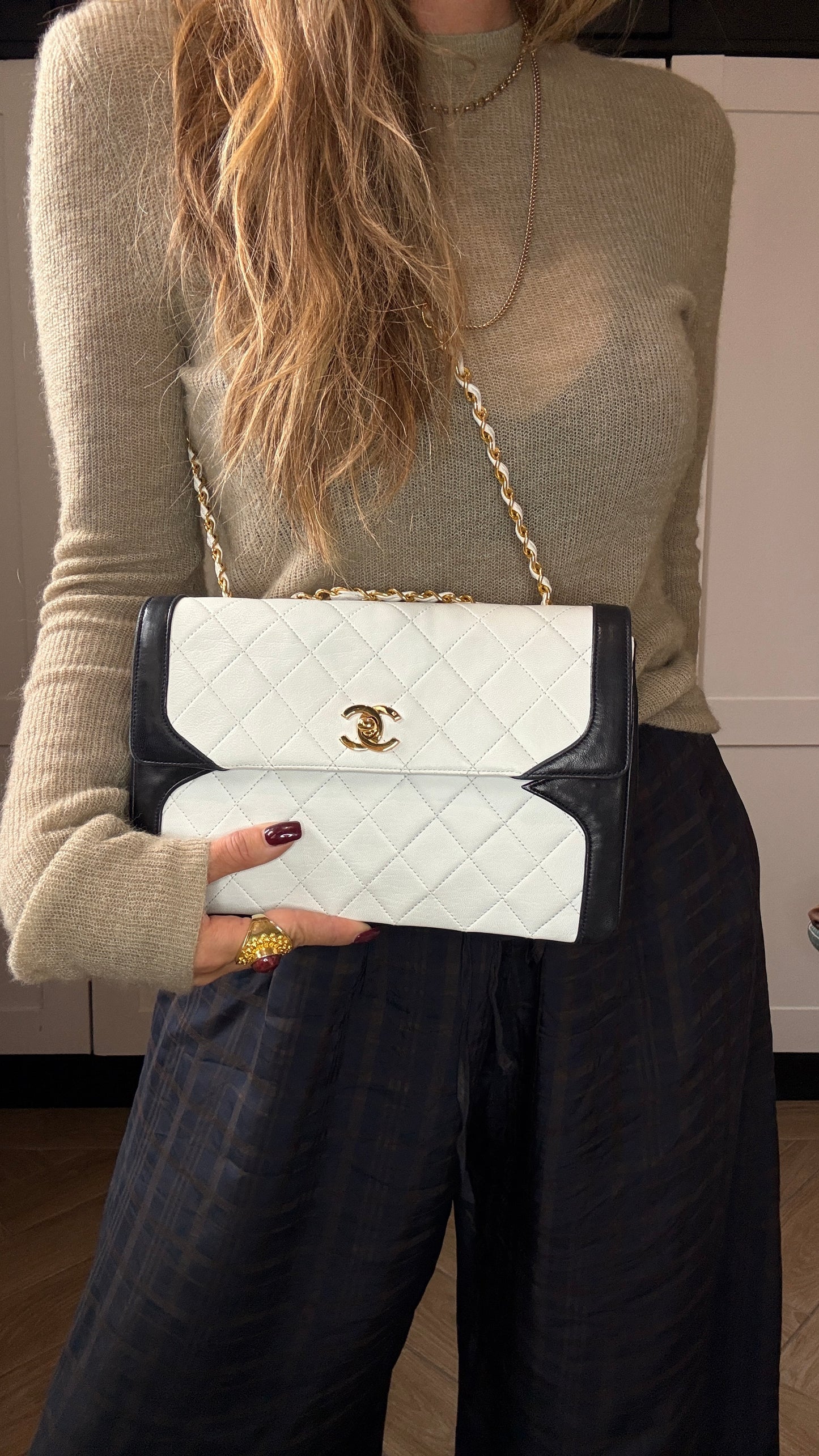 Chanel 1986 Rare Ivory & Navy Limited Edition Single Flap