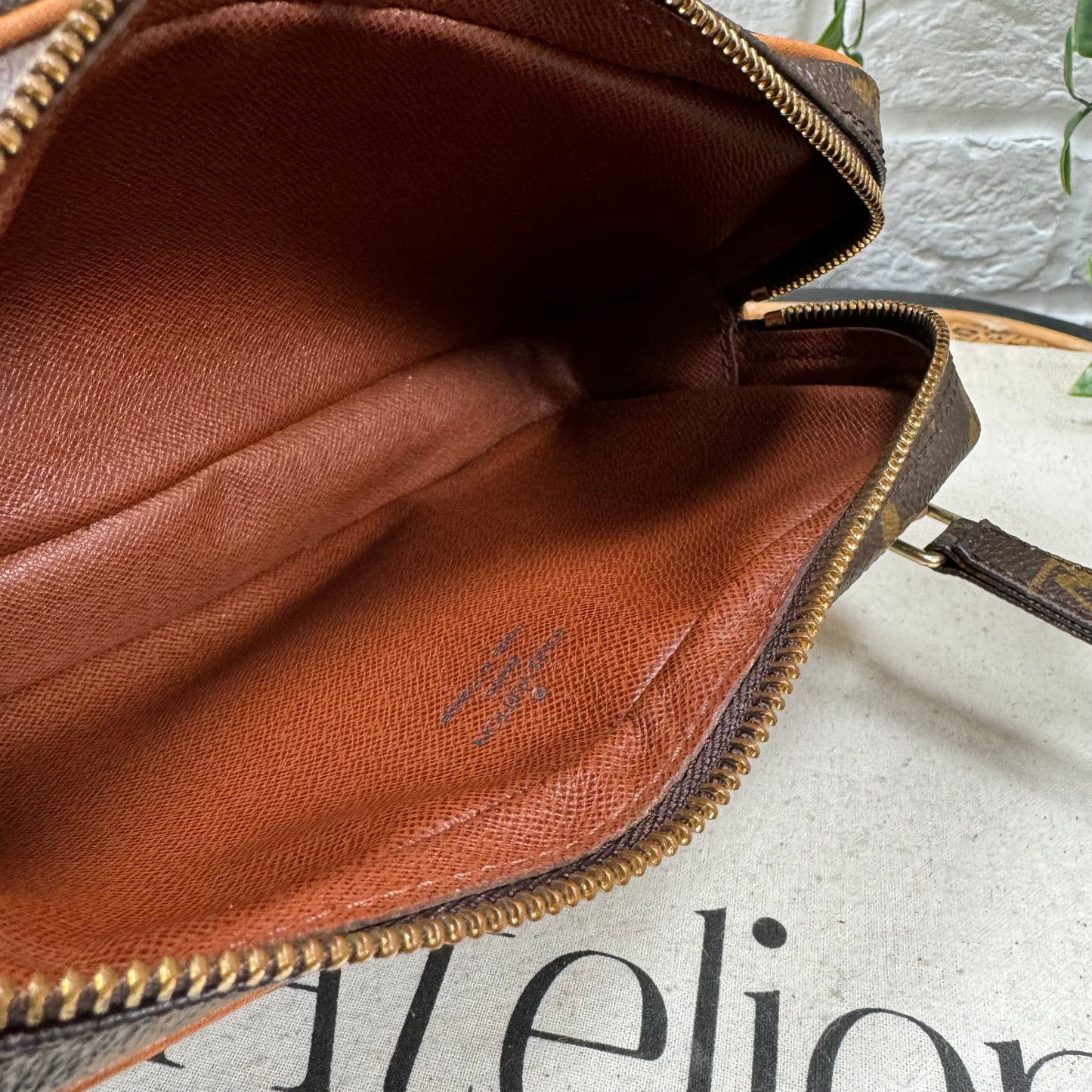 Louis Vuitton 1996 Pochette Marly Bandouliere