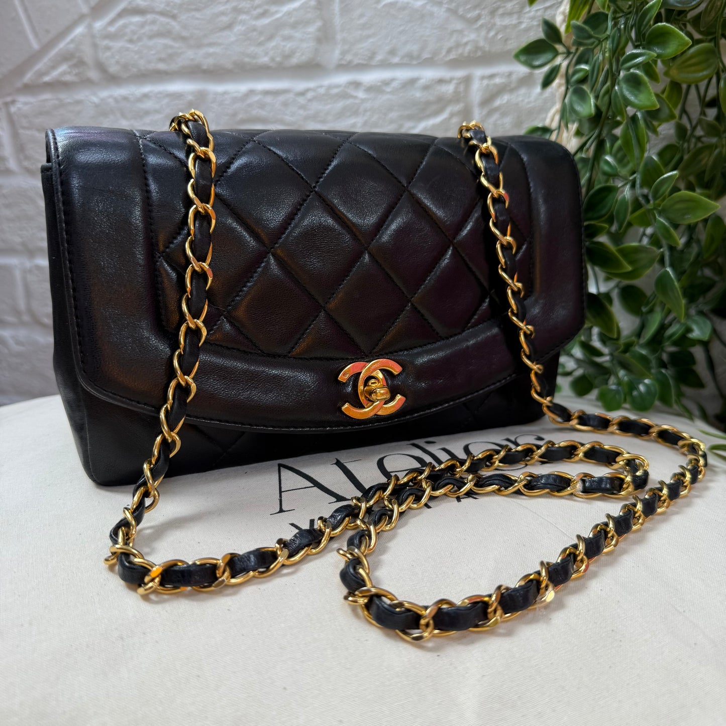 Chanel 1991 Vintage Classic Diana Small