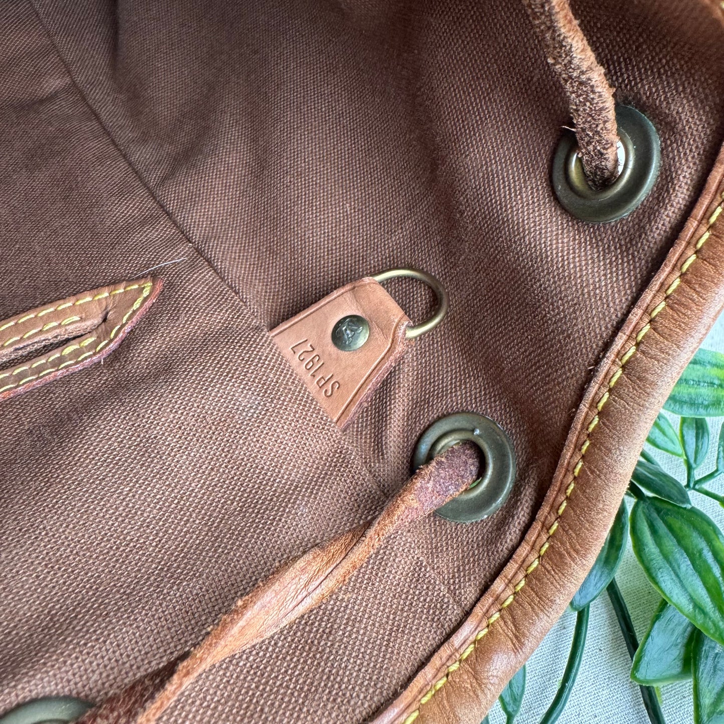 Louis Vuitton 1997 Montsouris Back Pack MM