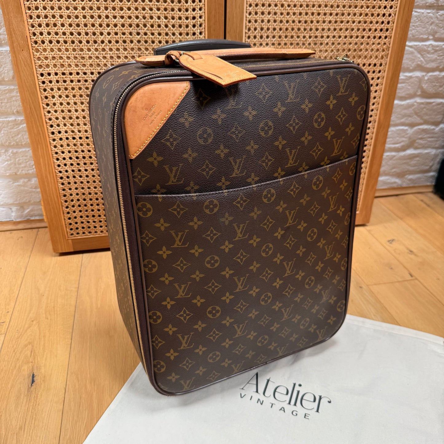 Louis Vuitton 2001 Pegase 45 Monogram Travel Case