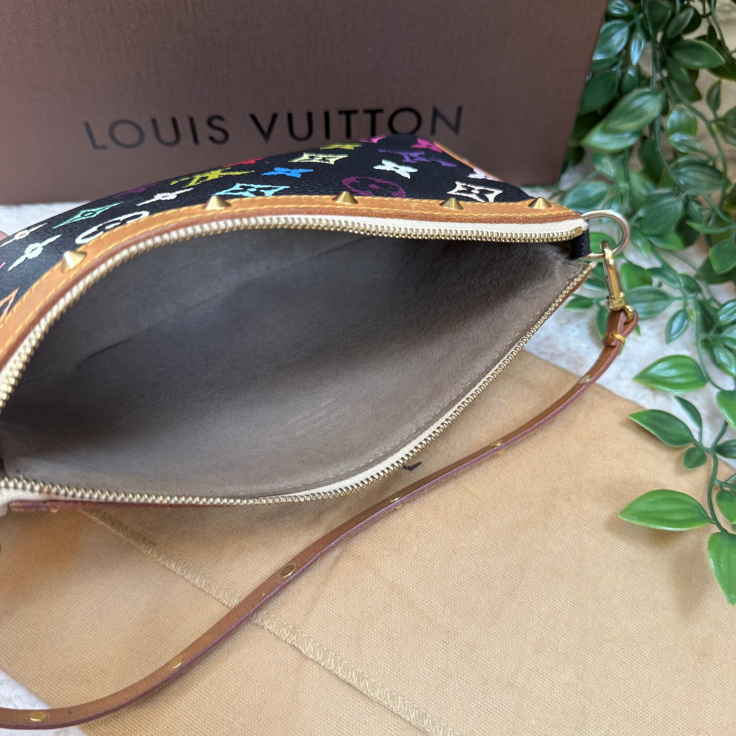 Louis Vuitton 2003 Murakami Black Multi Color Pochette Accesssoires