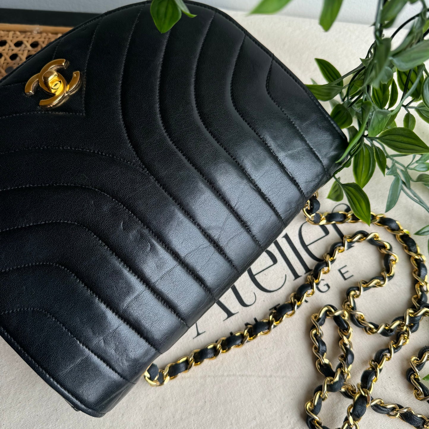 Chanel 1980s Vintage Quilted Single Flap