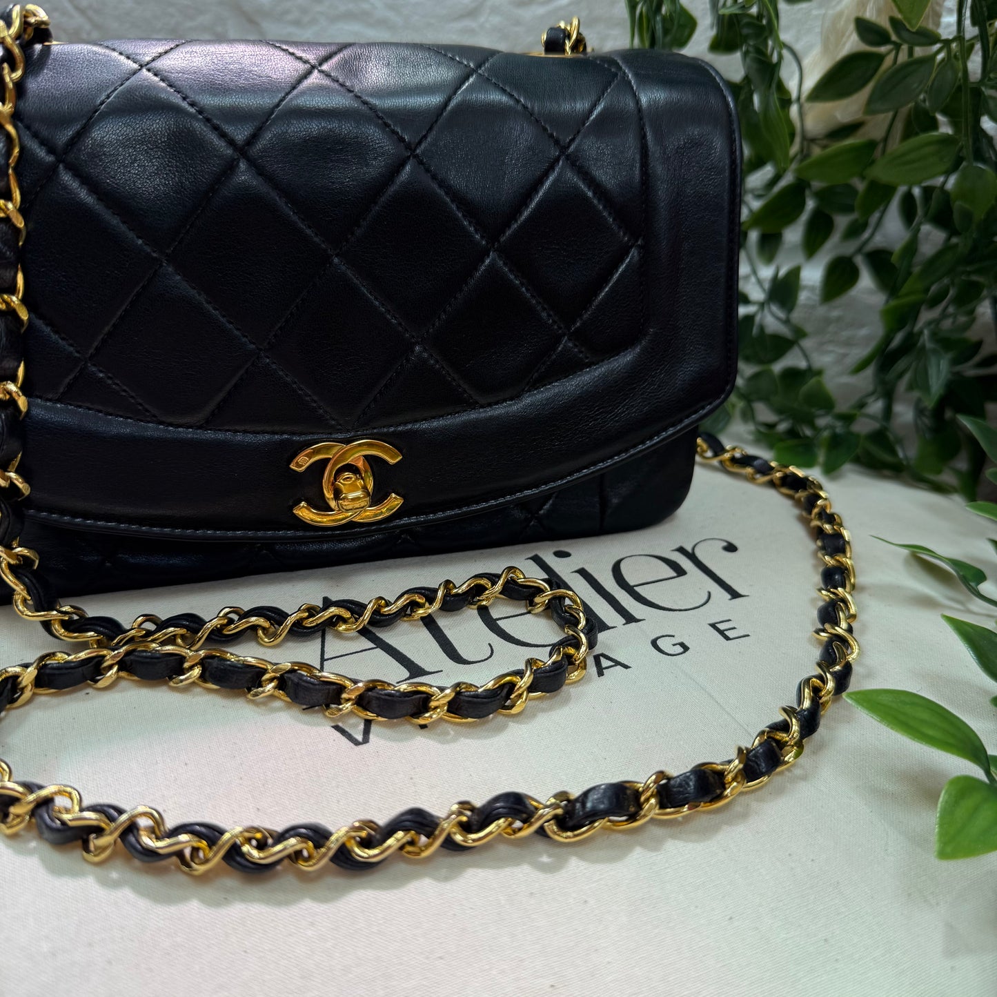 Chanel 1991 Vintage Classic Diana Small