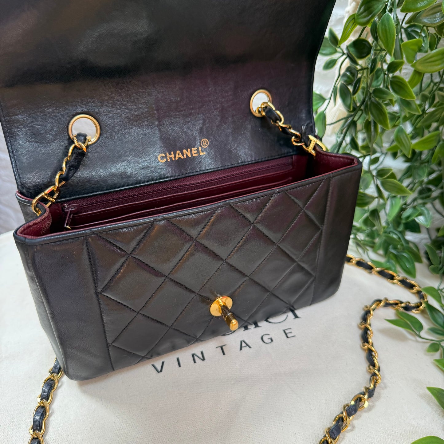 Chanel 1991 Vintage Classic Diana Small