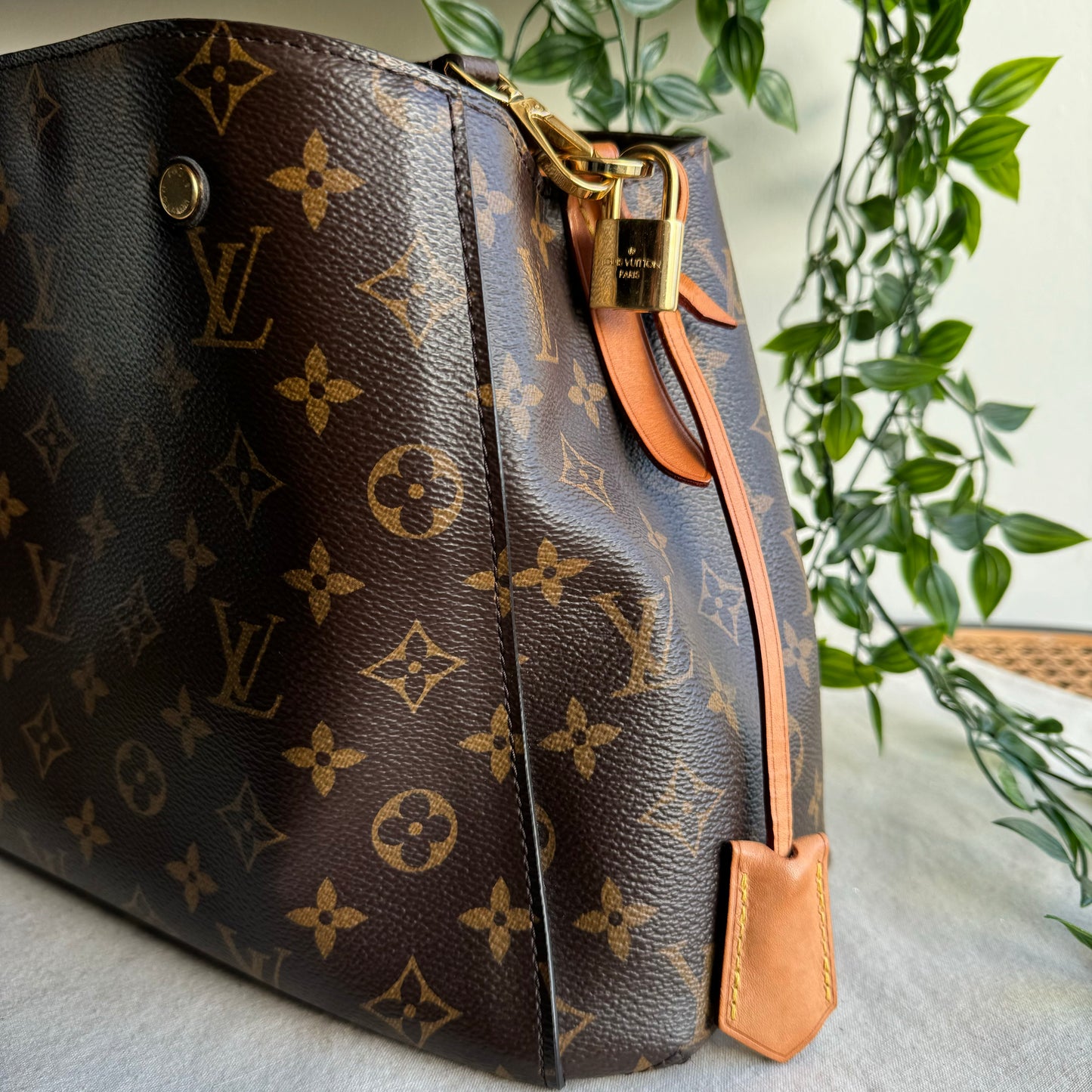Louis Vuitton 2019 Montaigne MM